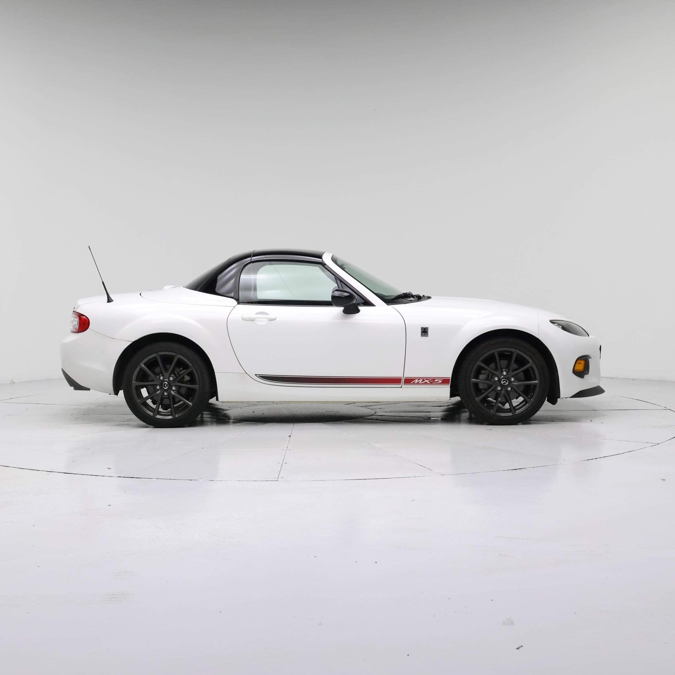 Thumbnail: 2015 Mazda MX-5 Miata - 7