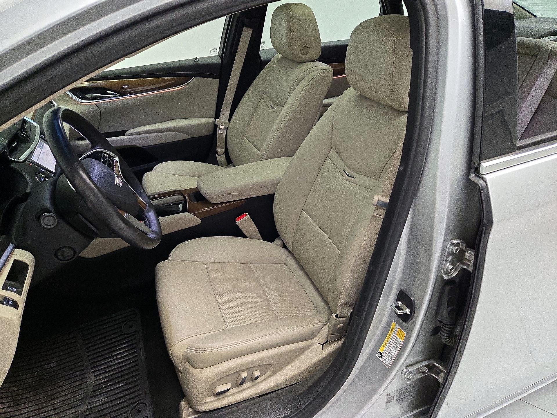 Thumbnail: 2018 Cadillac XTS - 11