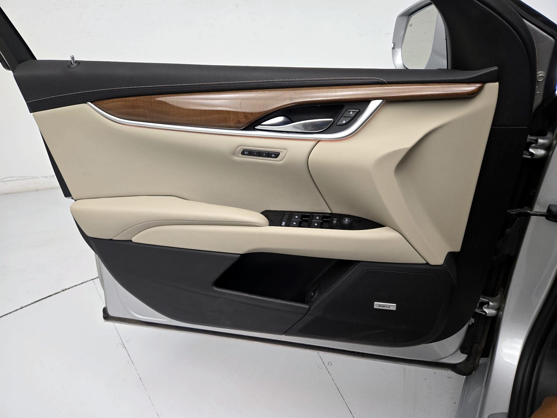 Thumbnail: 2018 Cadillac XTS - 12