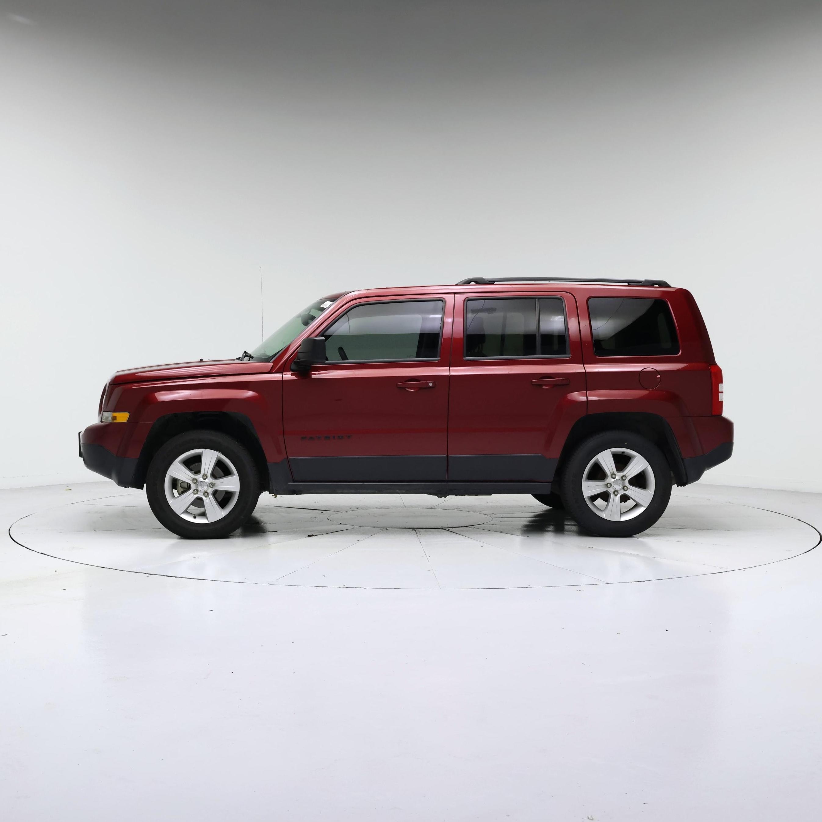 Thumbnail: 2014 Jeep Patriot - 3