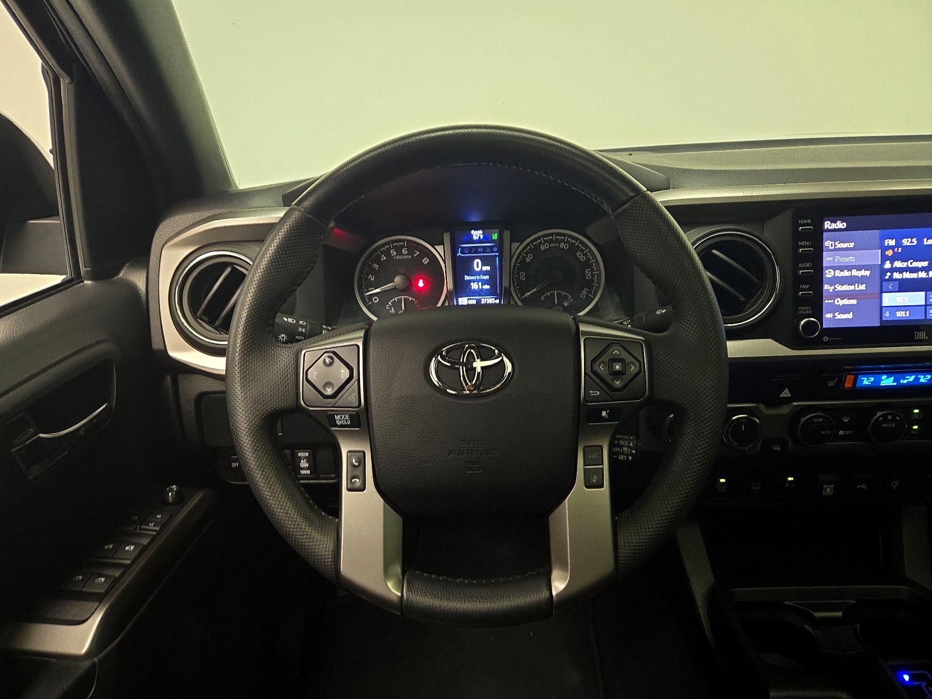 Thumbnail: 2022 Toyota Tacoma - 10