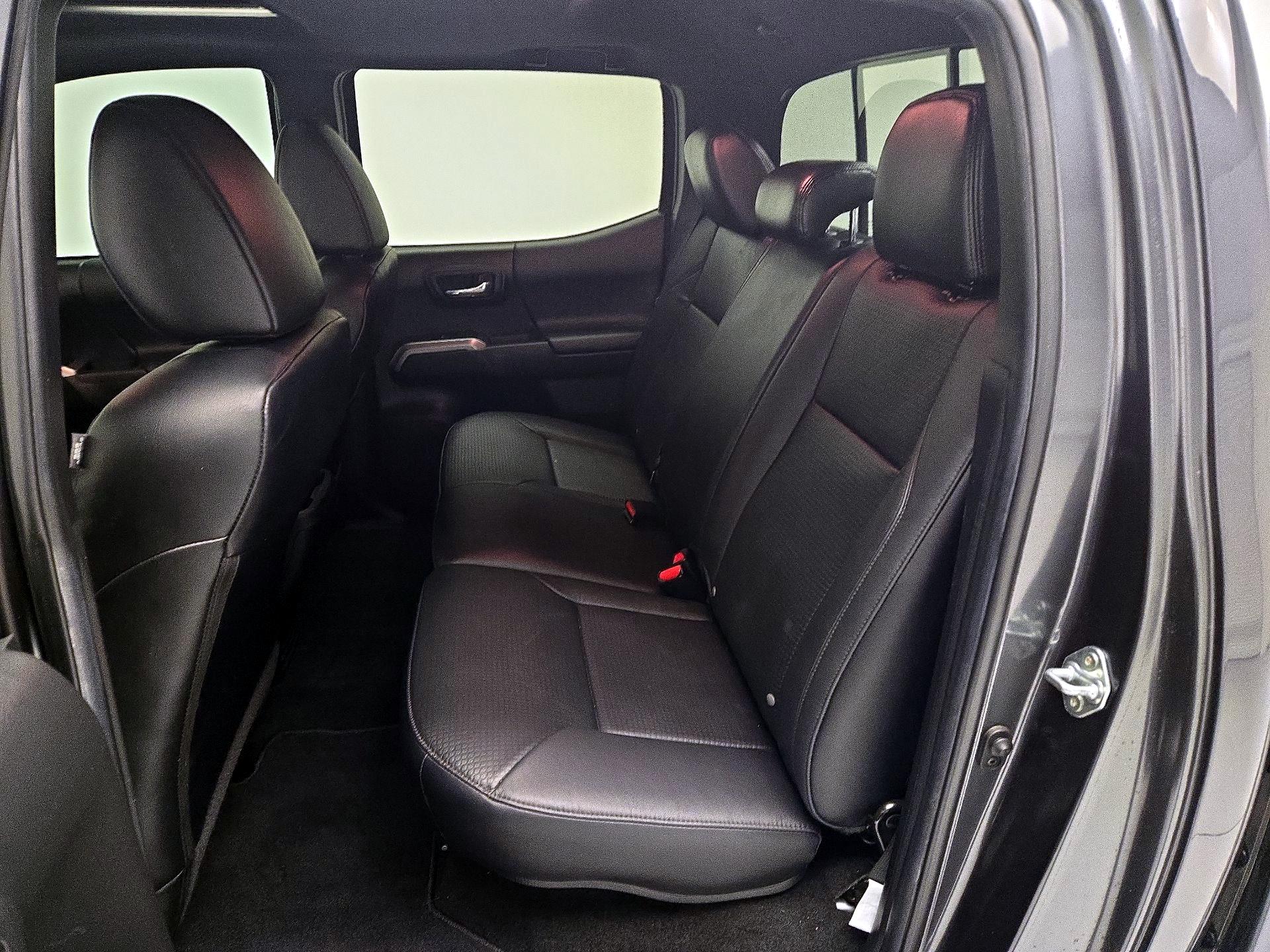 Thumbnail: 2022 Toyota Tacoma - 20