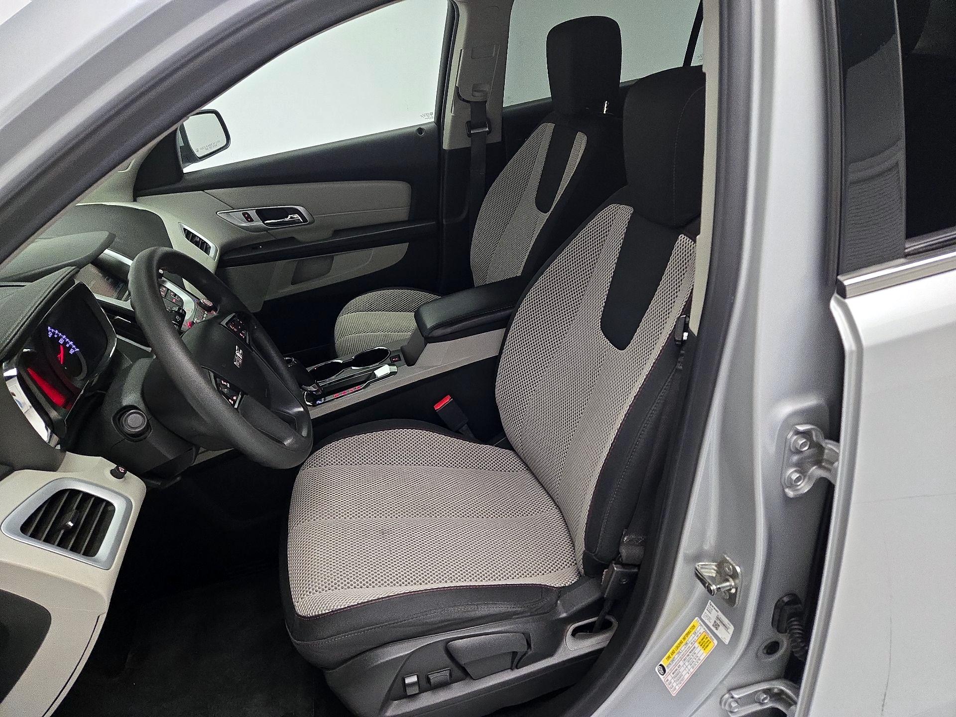 Thumbnail: 2017 GMC Terrain - 11