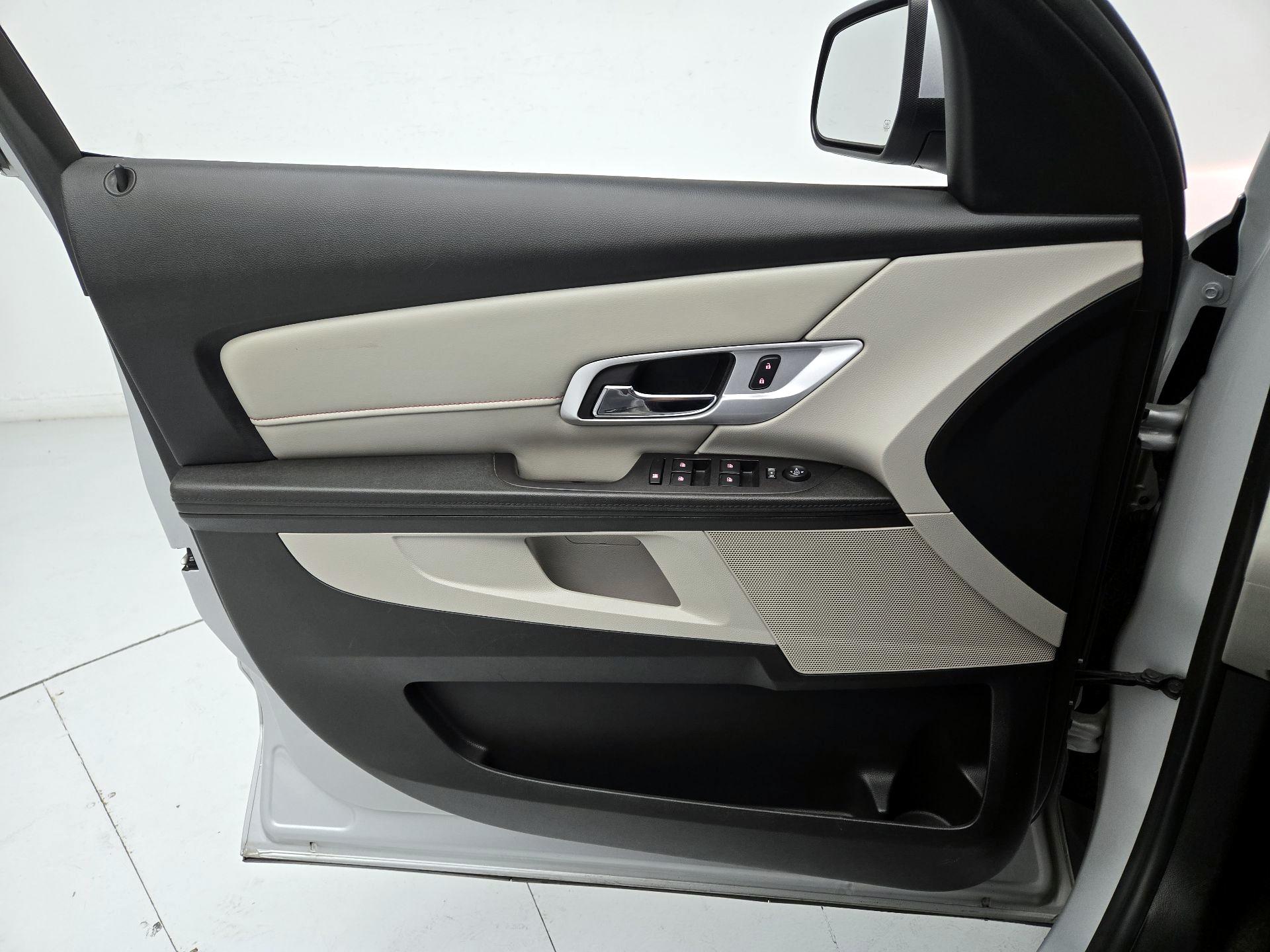 Thumbnail: 2017 GMC Terrain - 12