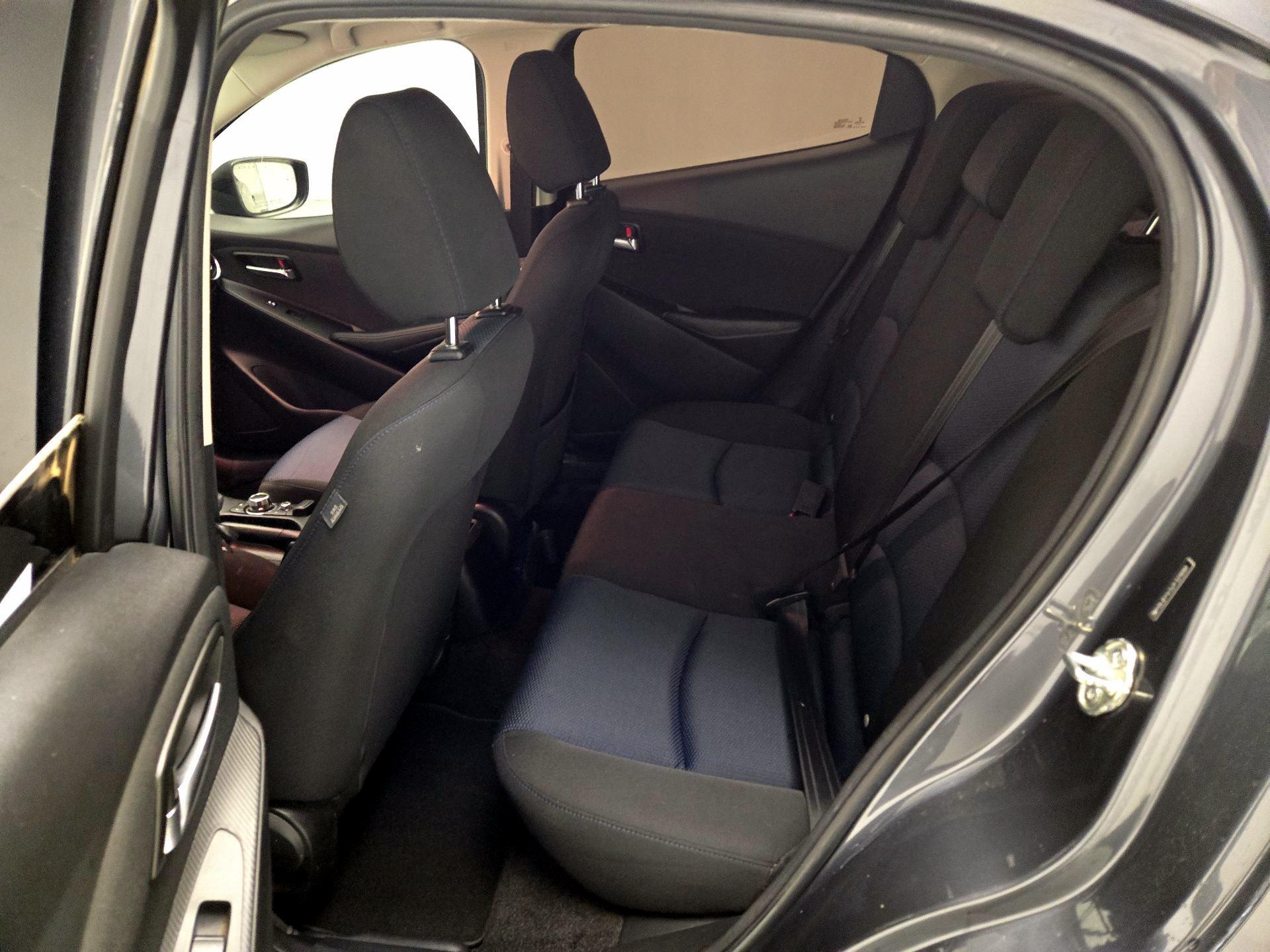 Thumbnail: 2018 Toyota Yaris iA - 18