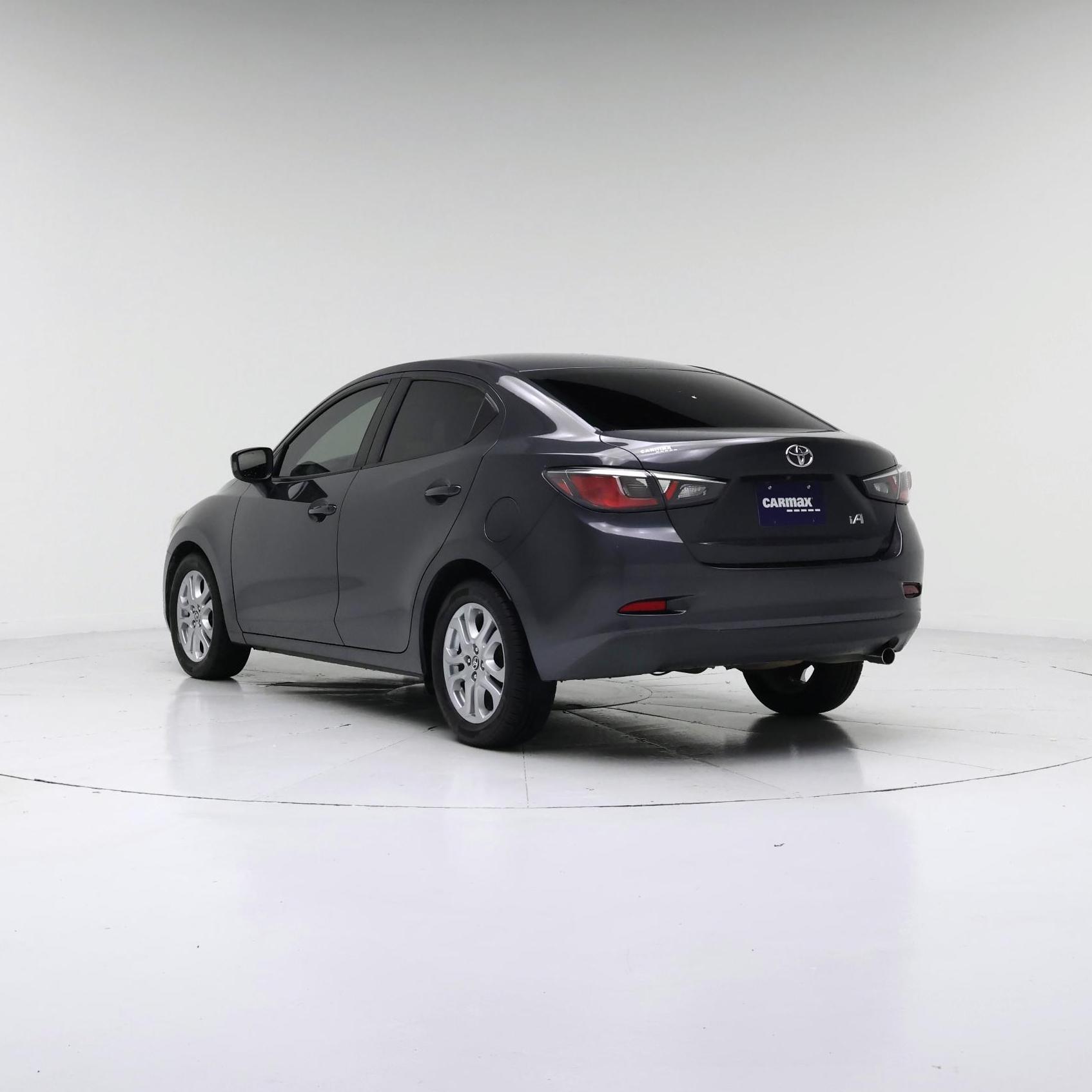 Thumbnail: 2018 Toyota Yaris iA - 2