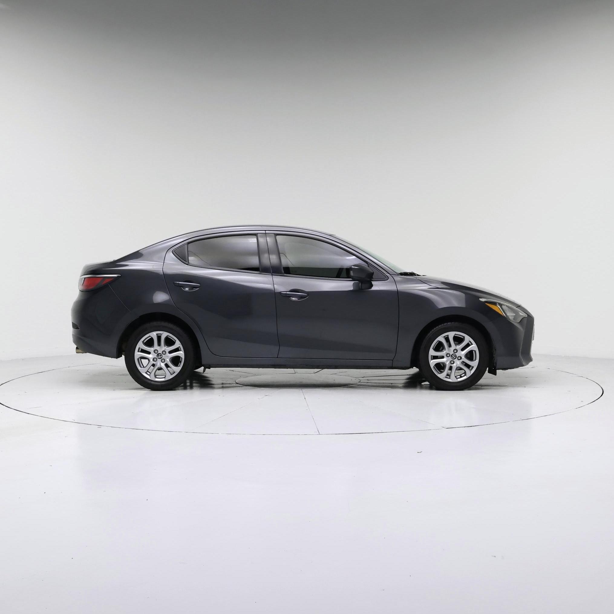 Thumbnail: 2018 Toyota Yaris iA - 7