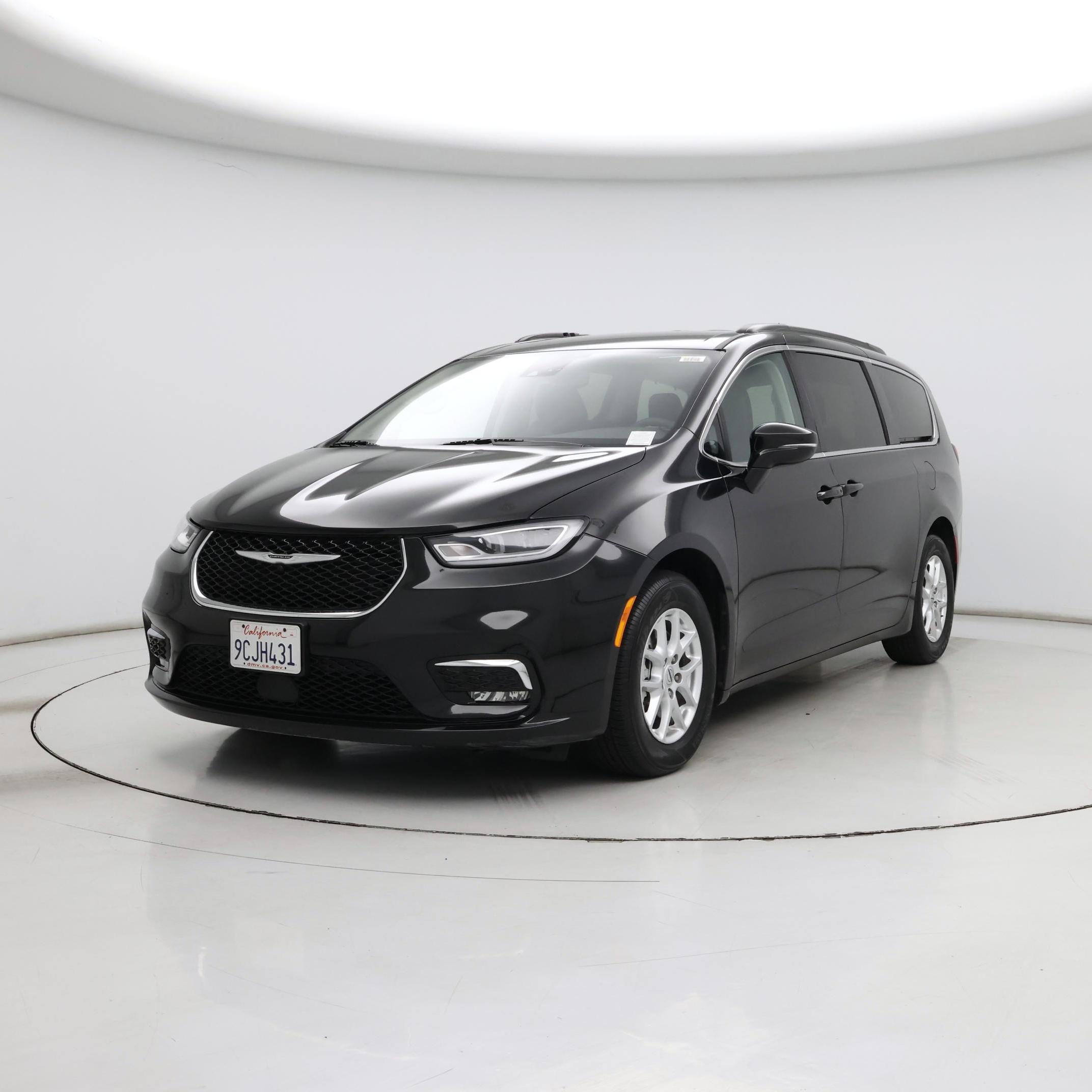 Thumbnail: 2022 Chrysler Pacifica - 4