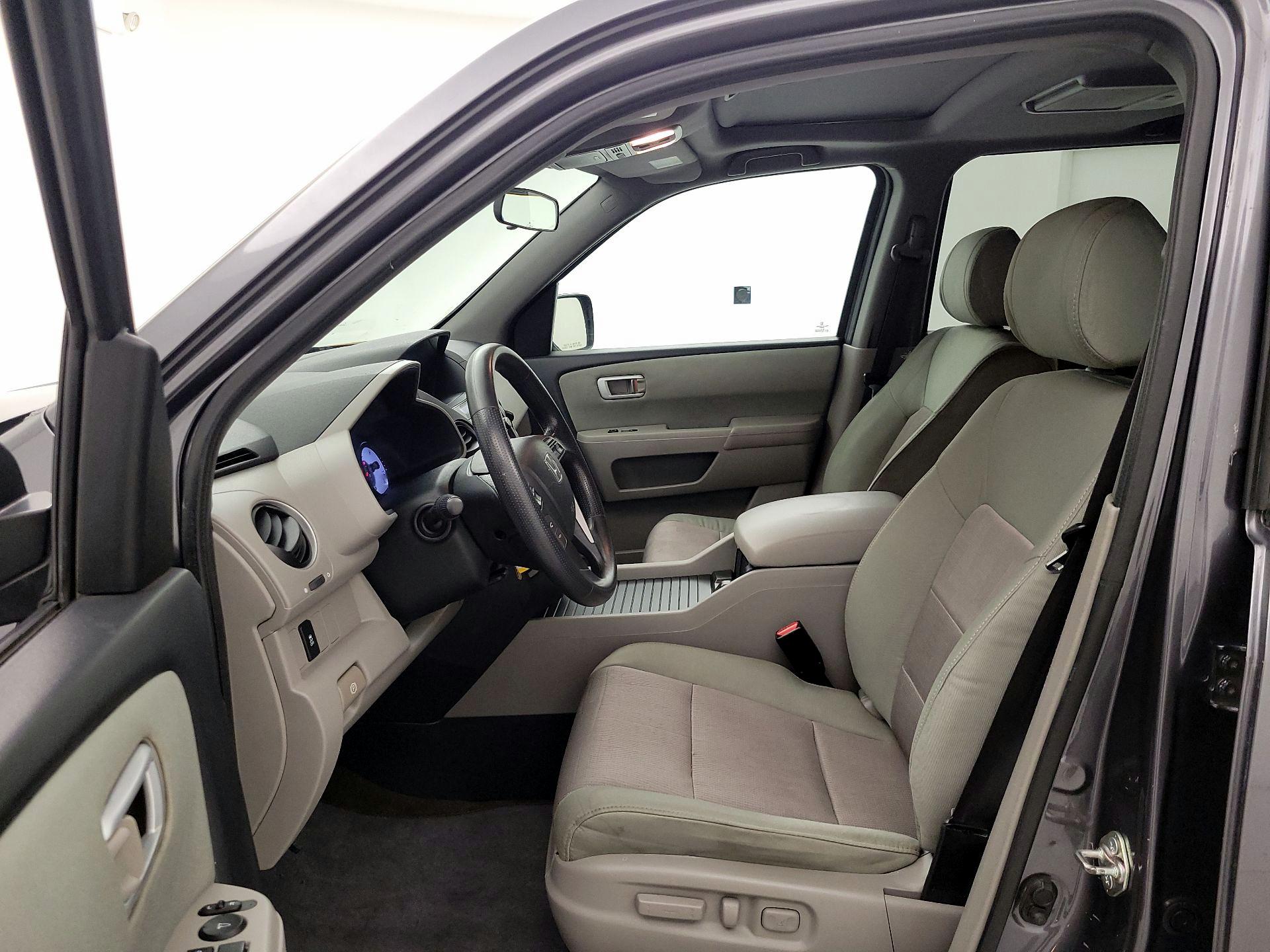 Thumbnail: 2015 Honda Pilot - 11