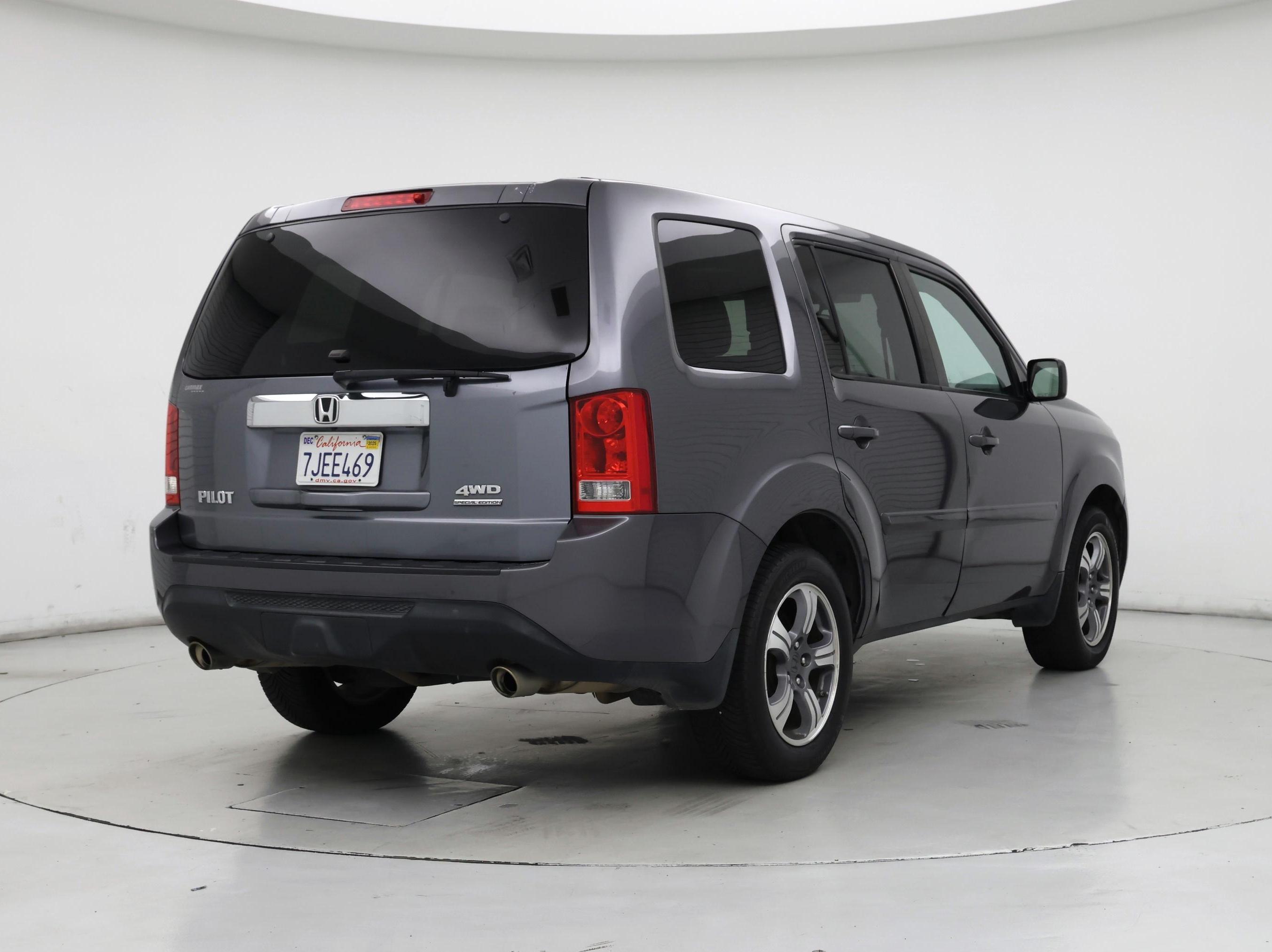 Thumbnail: 2015 Honda Pilot - 8
