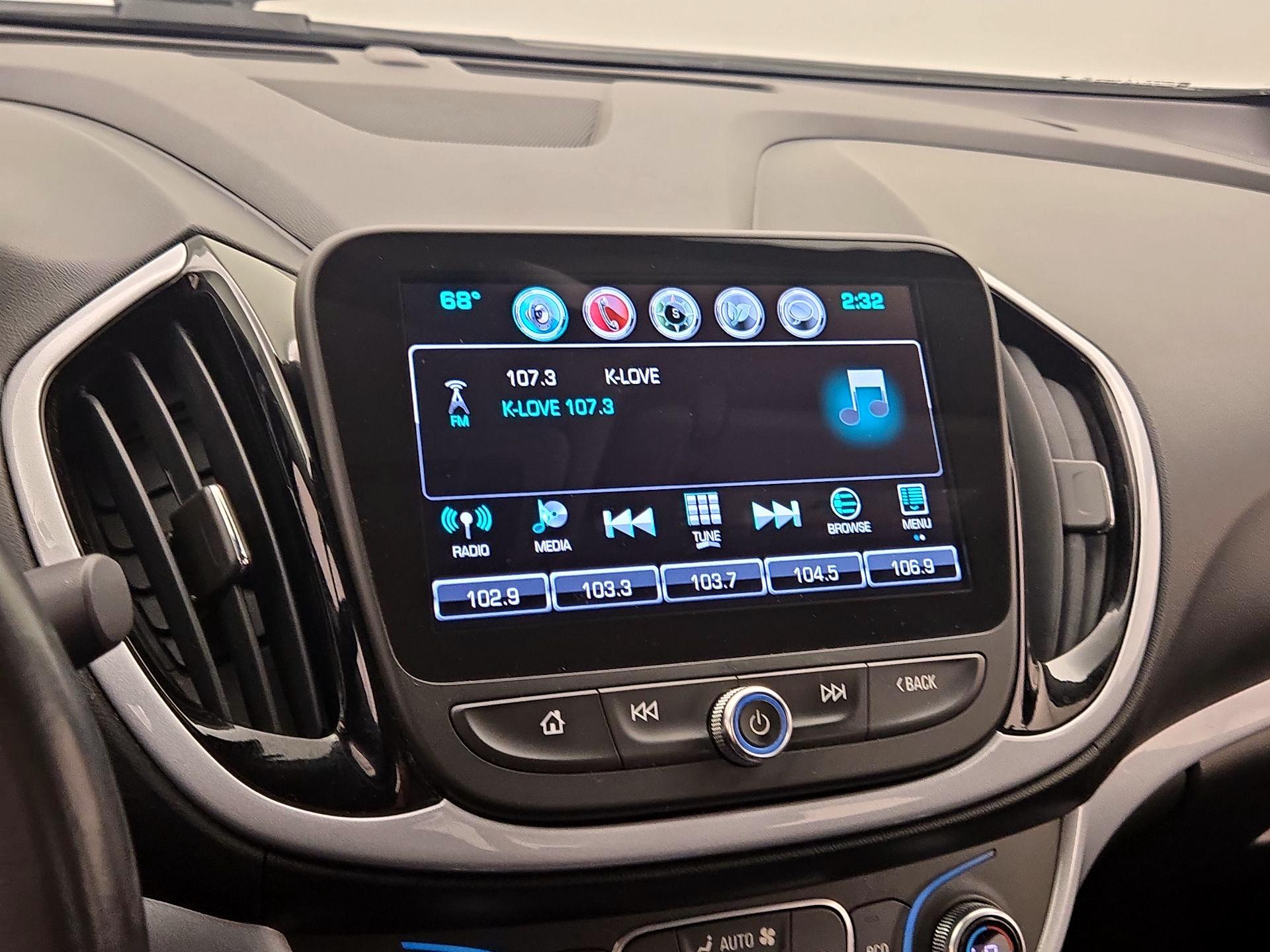 Thumbnail: 2017 Chevrolet Volt - 15