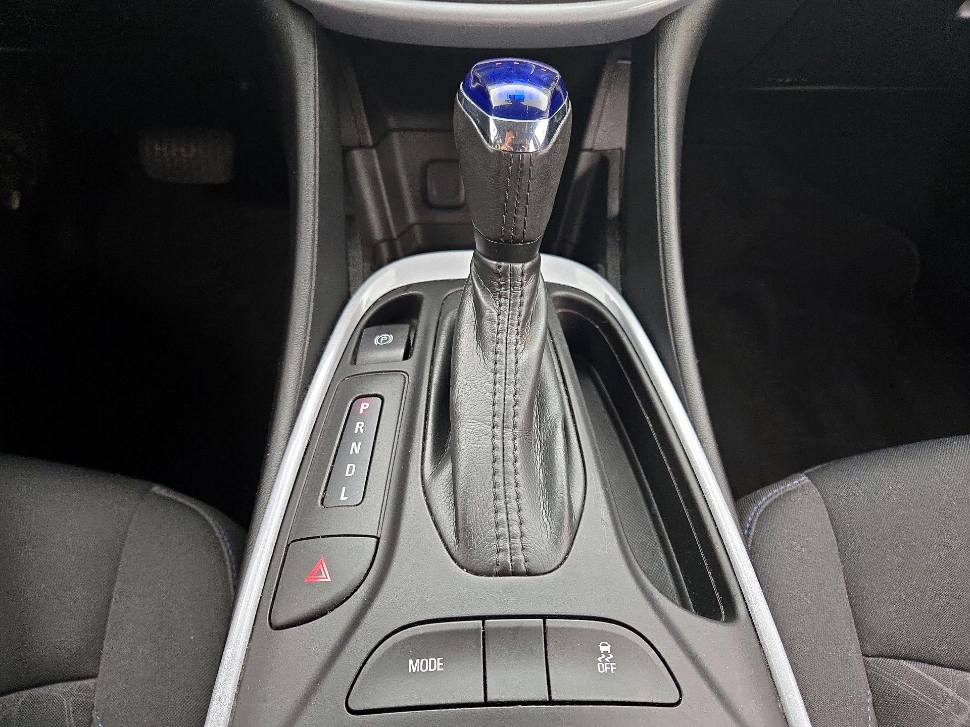 Thumbnail: 2017 Chevrolet Volt - 17