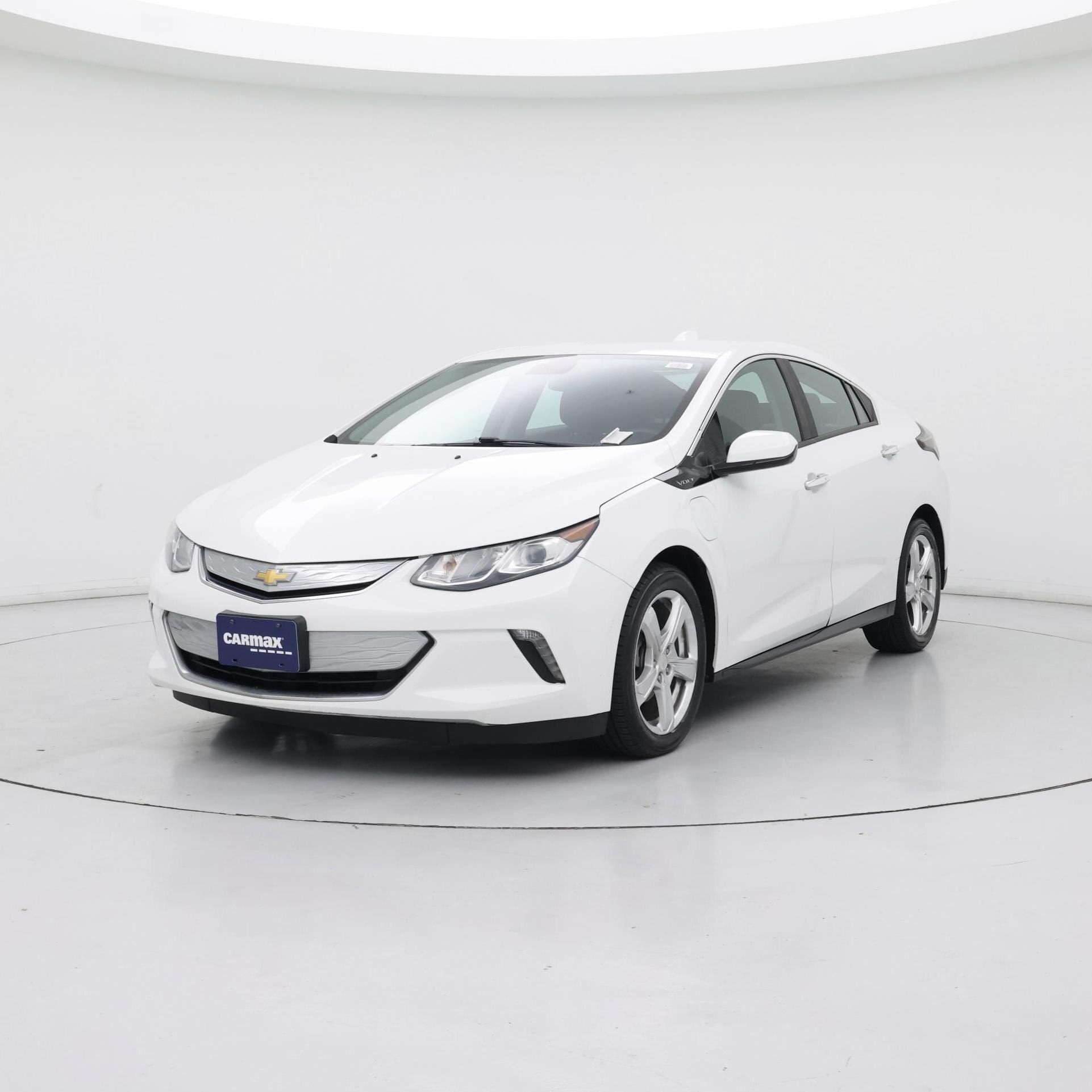 Thumbnail: 2017 Chevrolet Volt - 4
