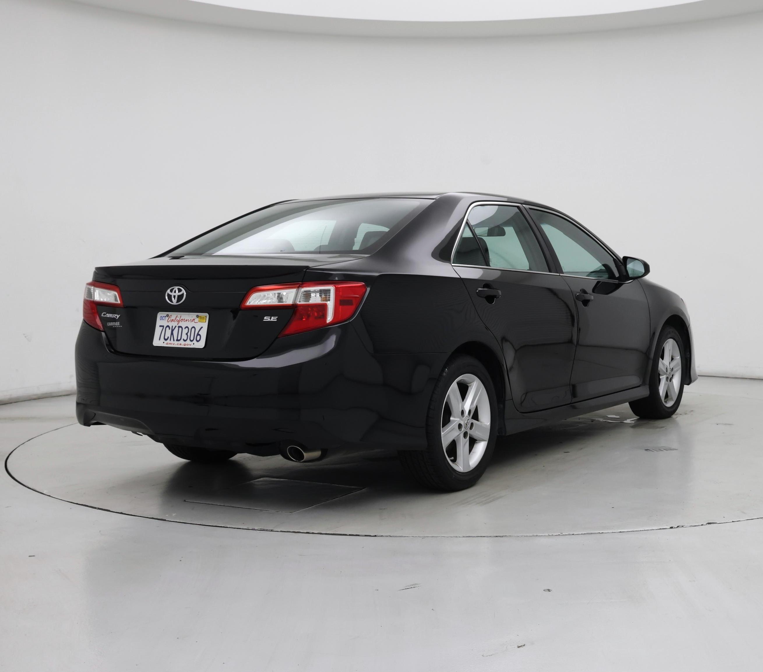 Thumbnail: 2013 Toyota Camry - 8