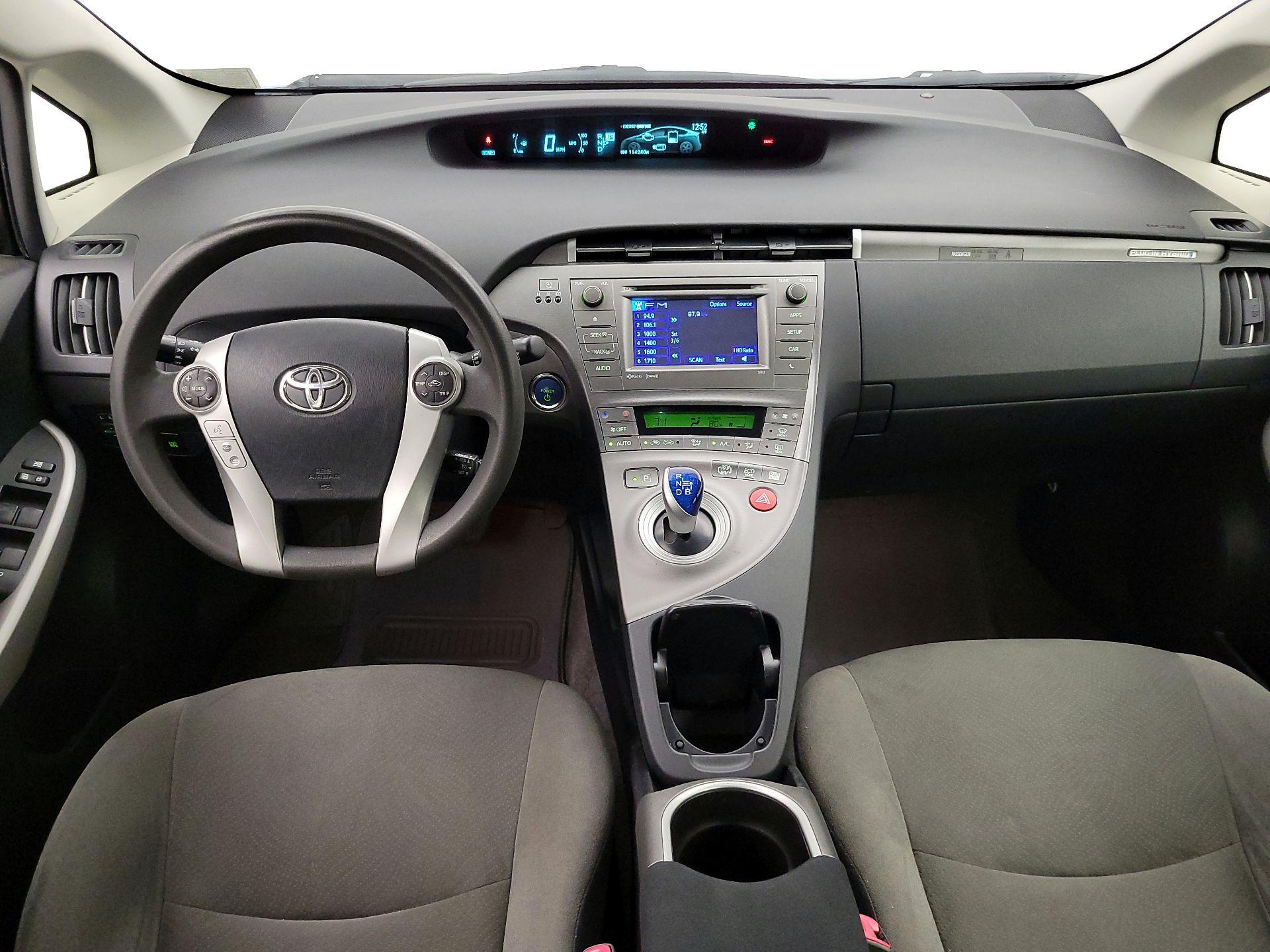 Thumbnail: 2013 Toyota Prius - 9