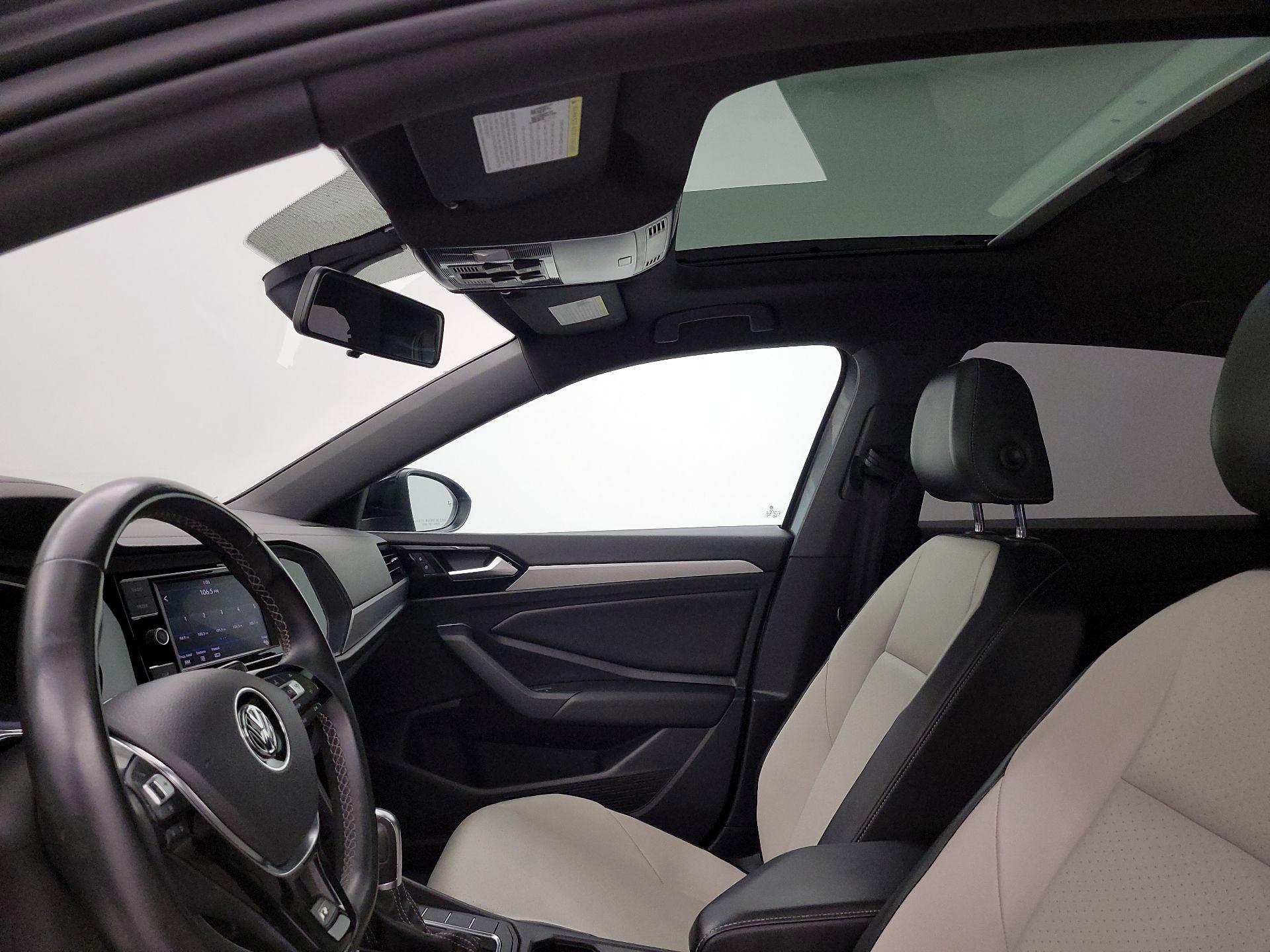 Thumbnail: 2019 Volkswagen Jetta - 18