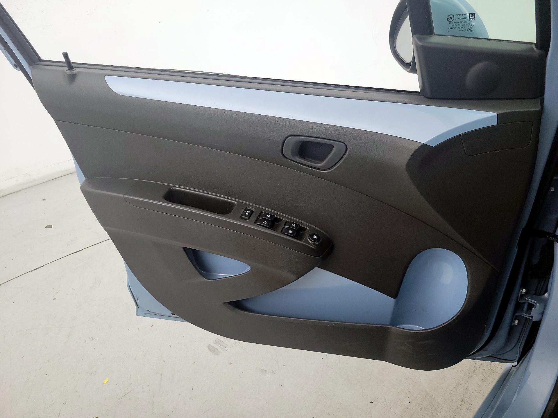 Thumbnail: 2015 Chevrolet Spark - 12
