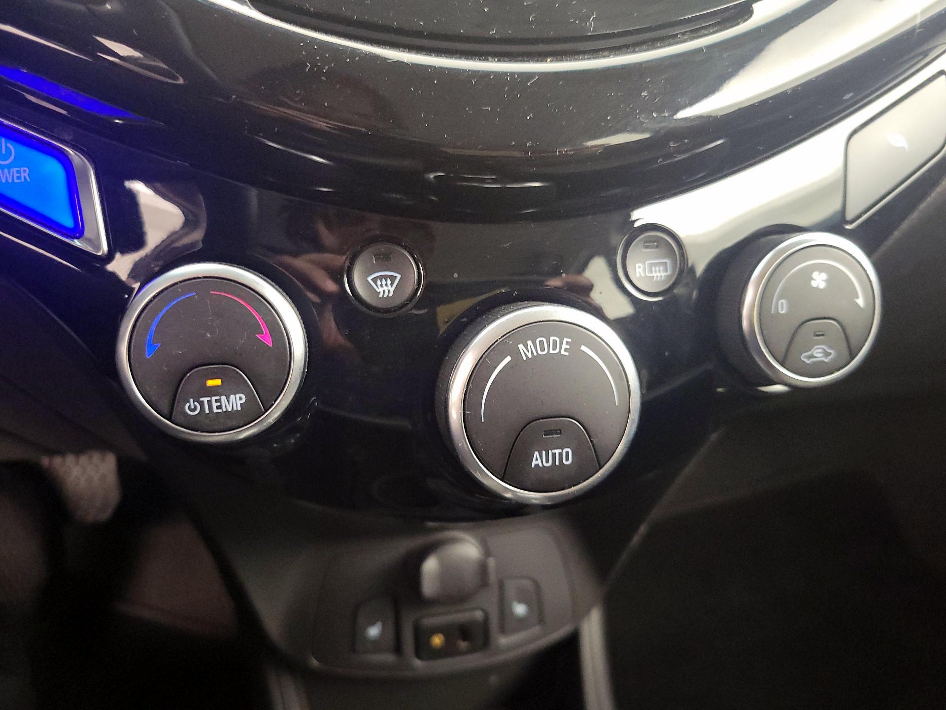 Thumbnail: 2015 Chevrolet Spark - 14