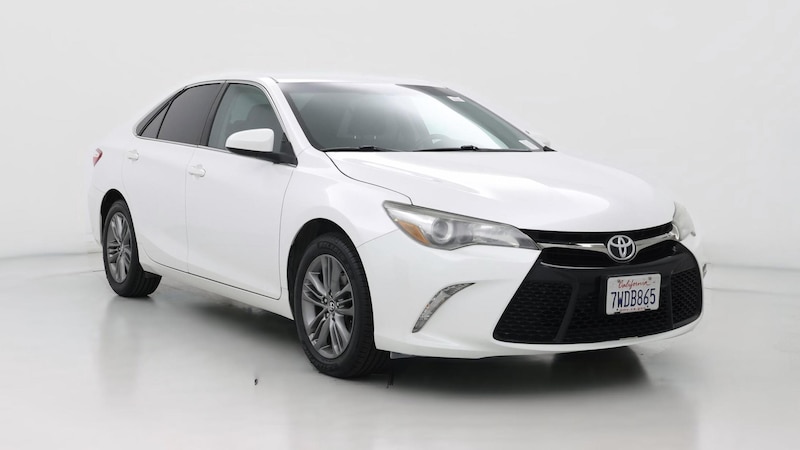 2017 Toyota Camry SE Hero Image