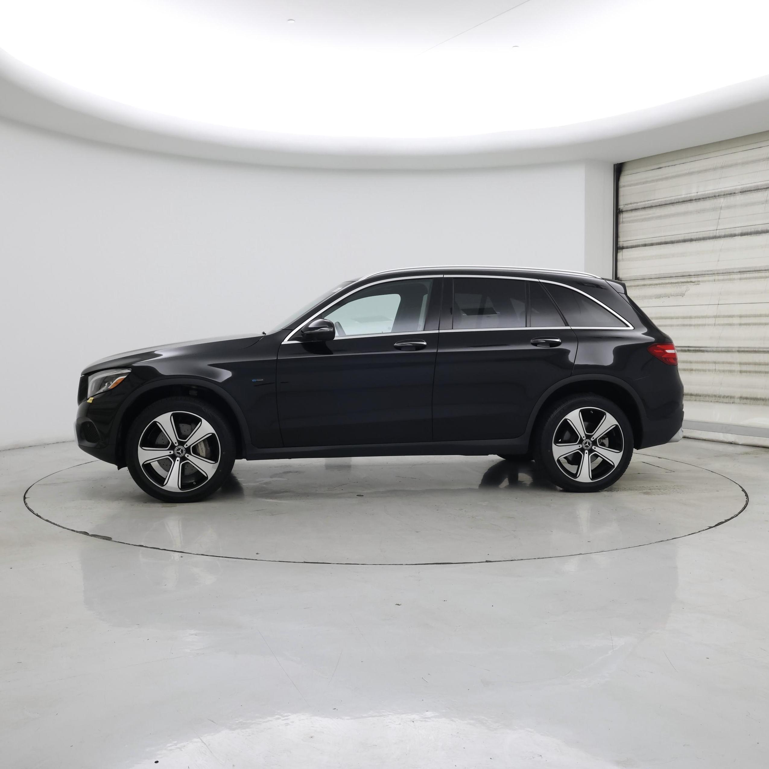 Thumbnail: 2019 Mercedes-Benz GLC - 3
