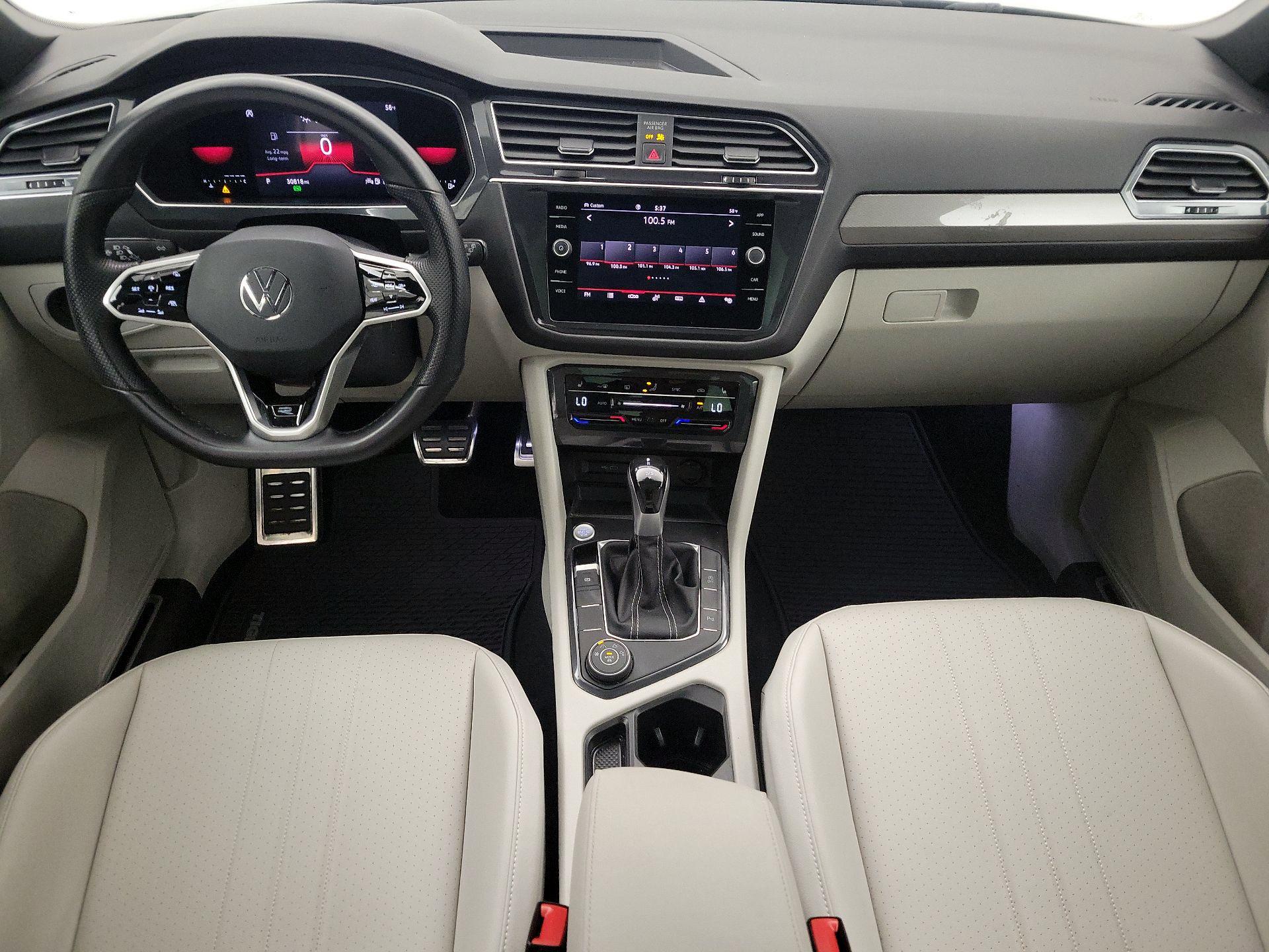 Thumbnail: 2023 Volkswagen Tiguan - 9