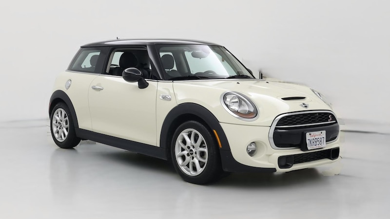 2015 MINI Cooper Hardtop S Hero Image