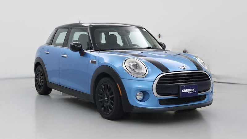 2016 MINI Cooper Hardtop  Hero Image
