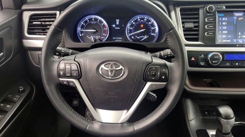 2016 Toyota Highlander XLE 10