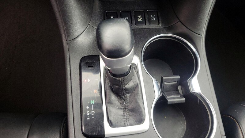2016 Toyota Highlander XLE 18
