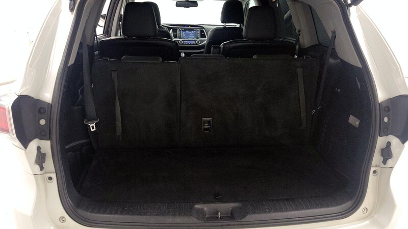 2016 Toyota Highlander XLE 23