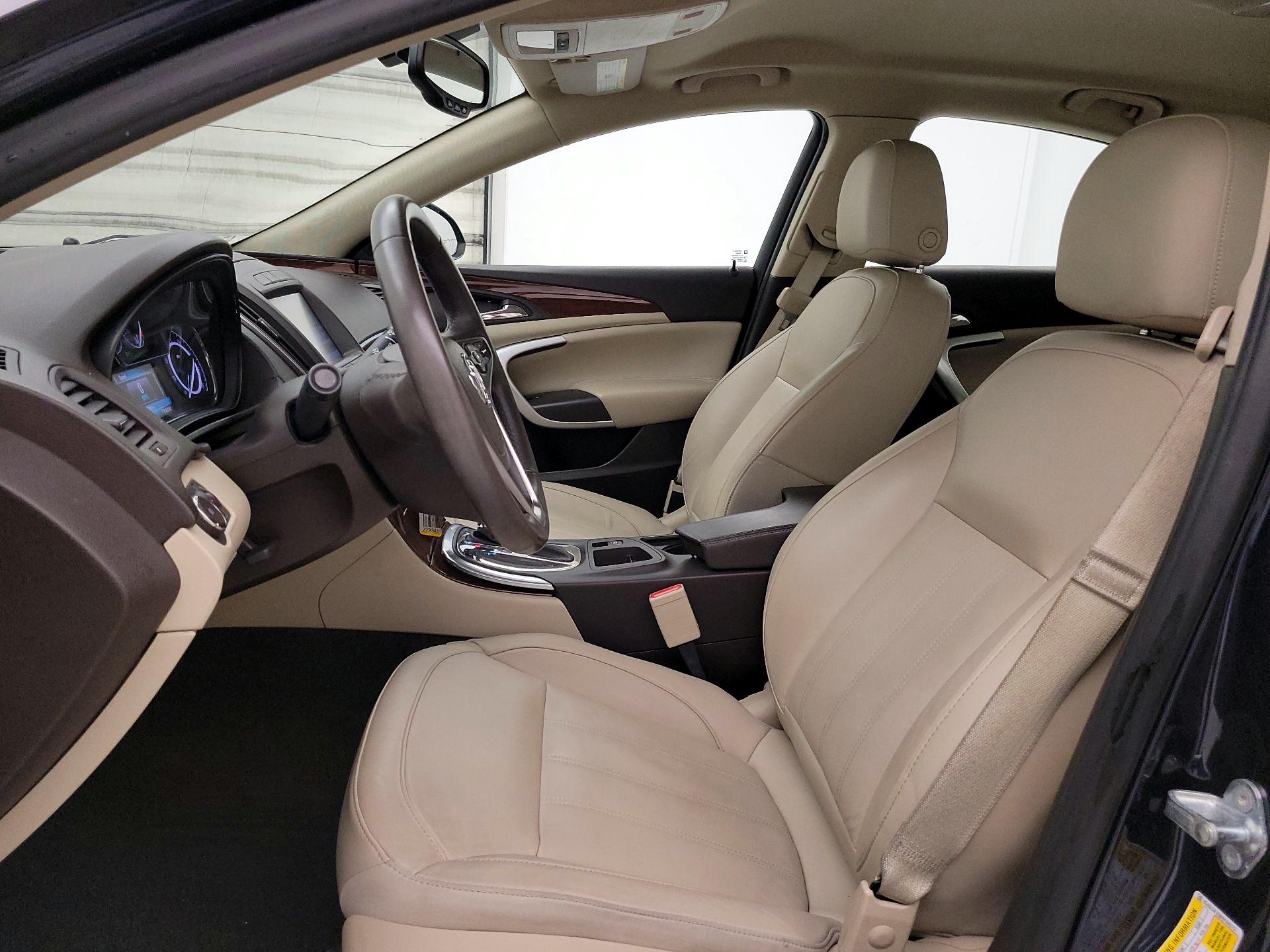 Thumbnail: 2017 Buick Regal - 11