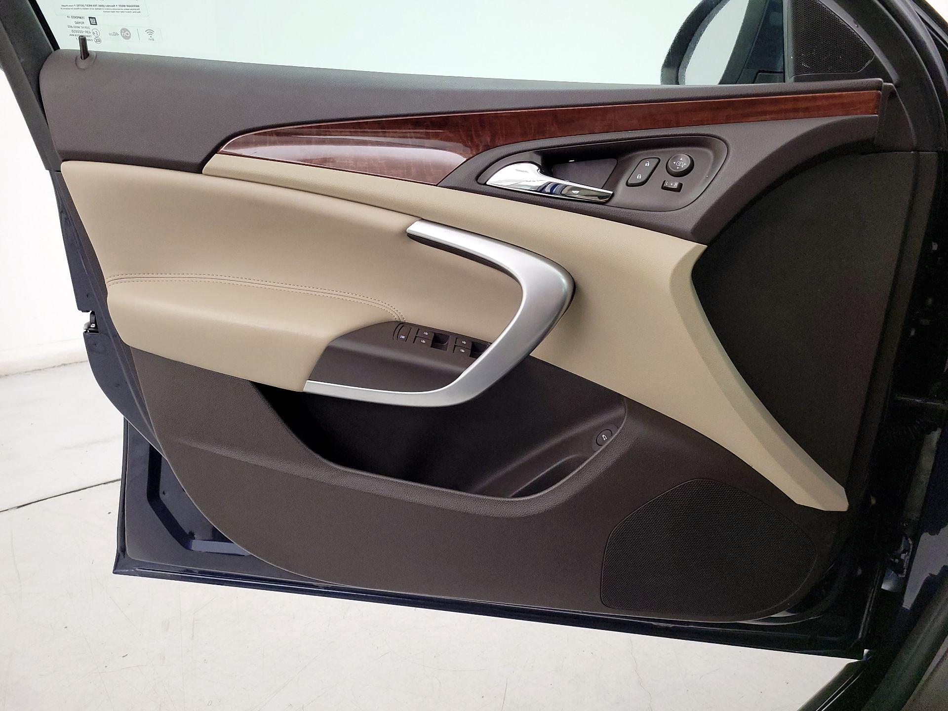 Thumbnail: 2017 Buick Regal - 12