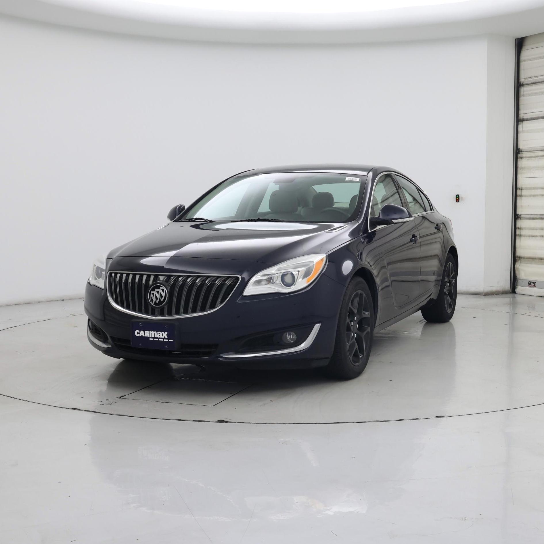 Thumbnail: 2017 Buick Regal - 4