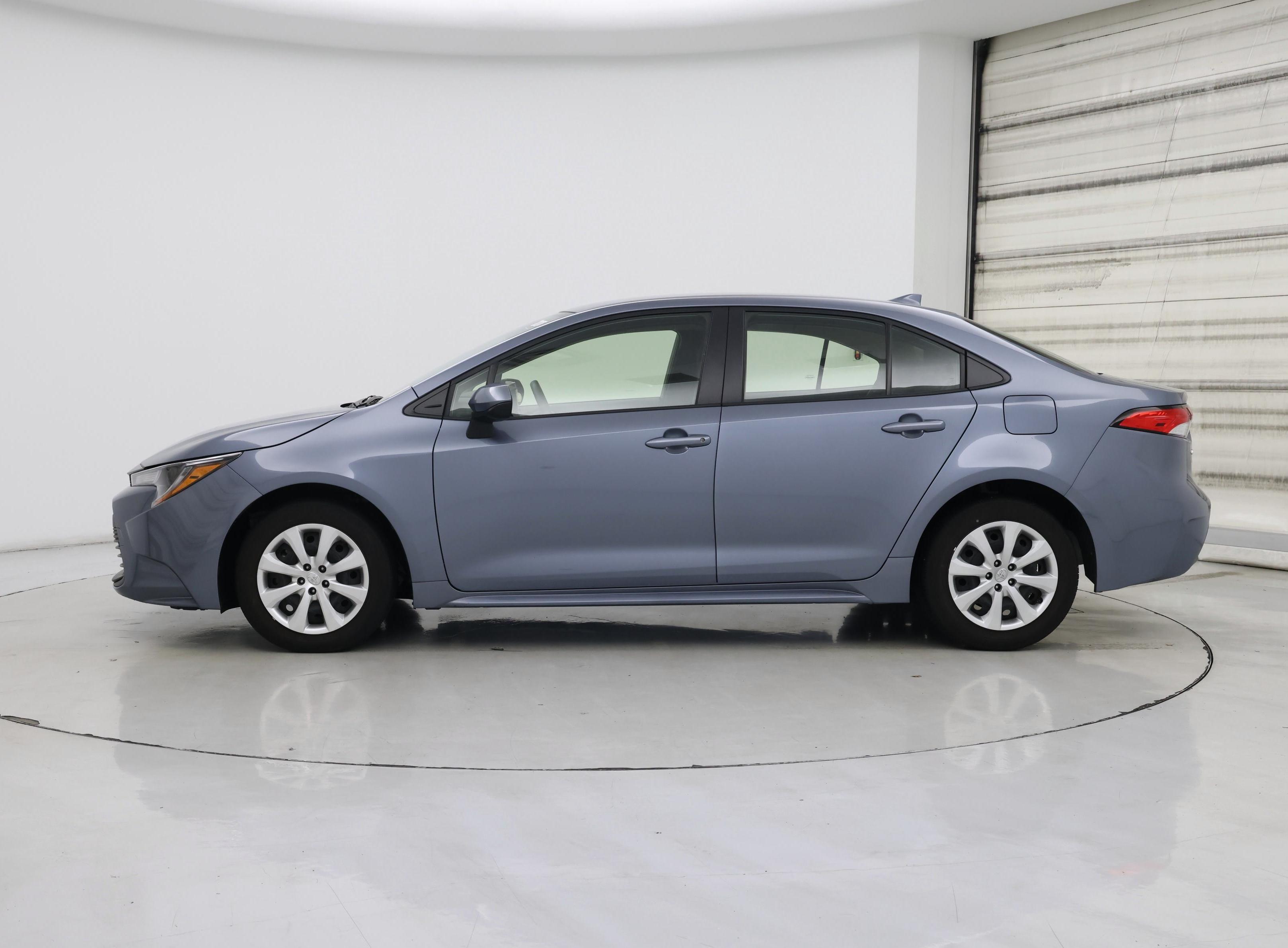 Thumbnail: 2023 Toyota Corolla - 3