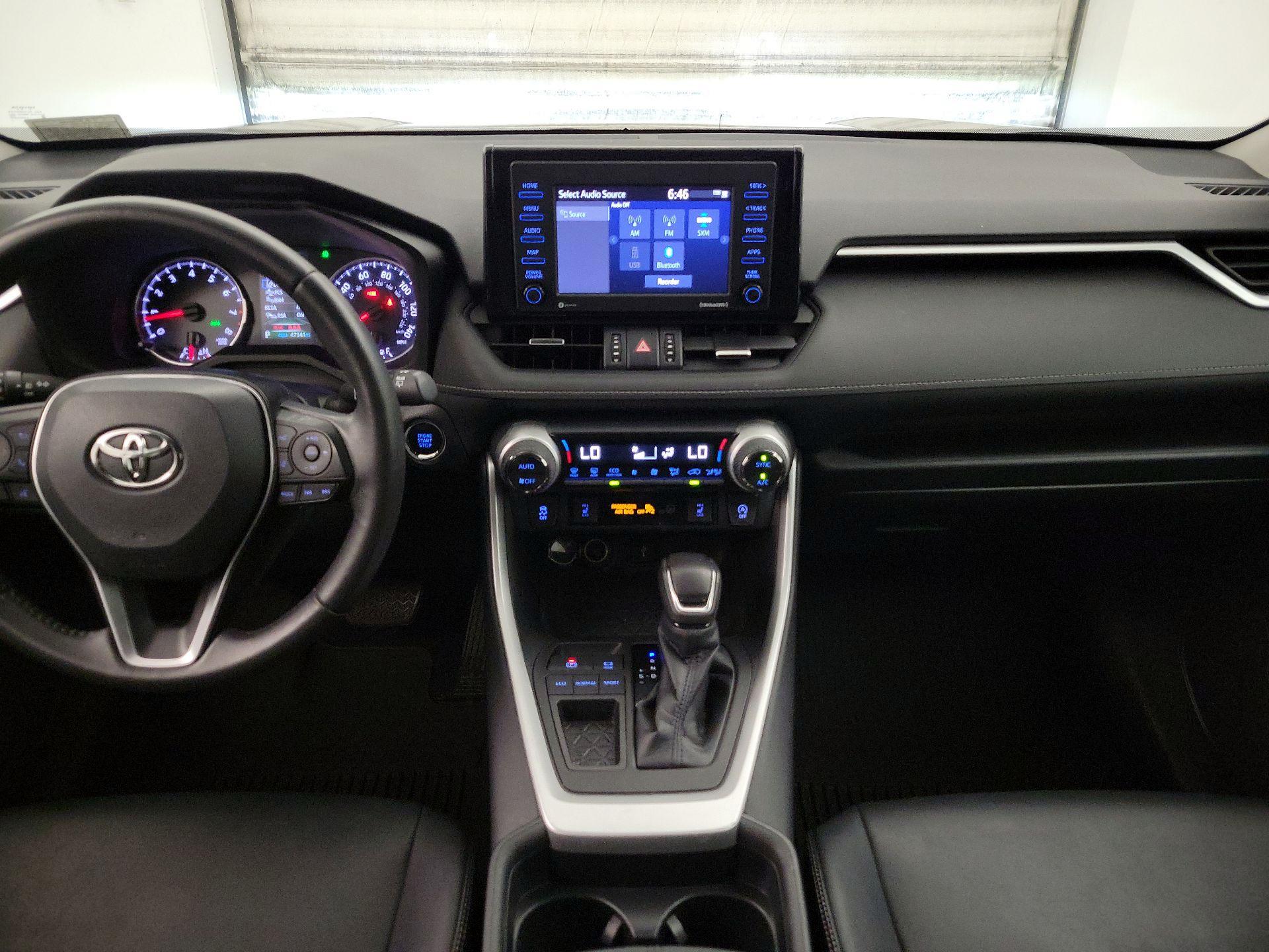 Thumbnail: 2021 Toyota RAV4 - 9