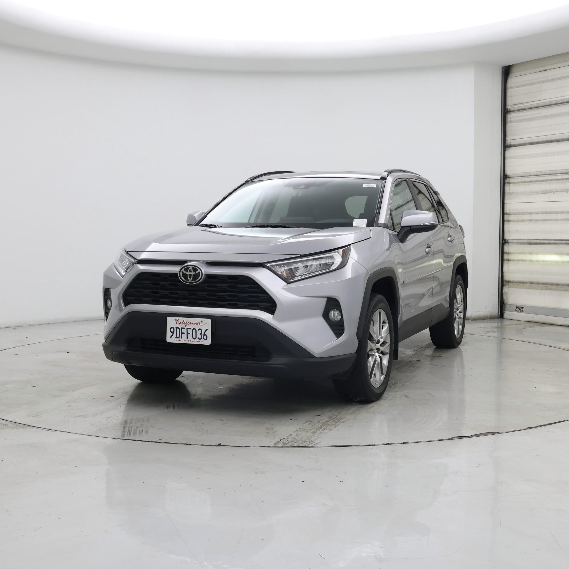 Thumbnail: 2021 Toyota RAV4 - 4
