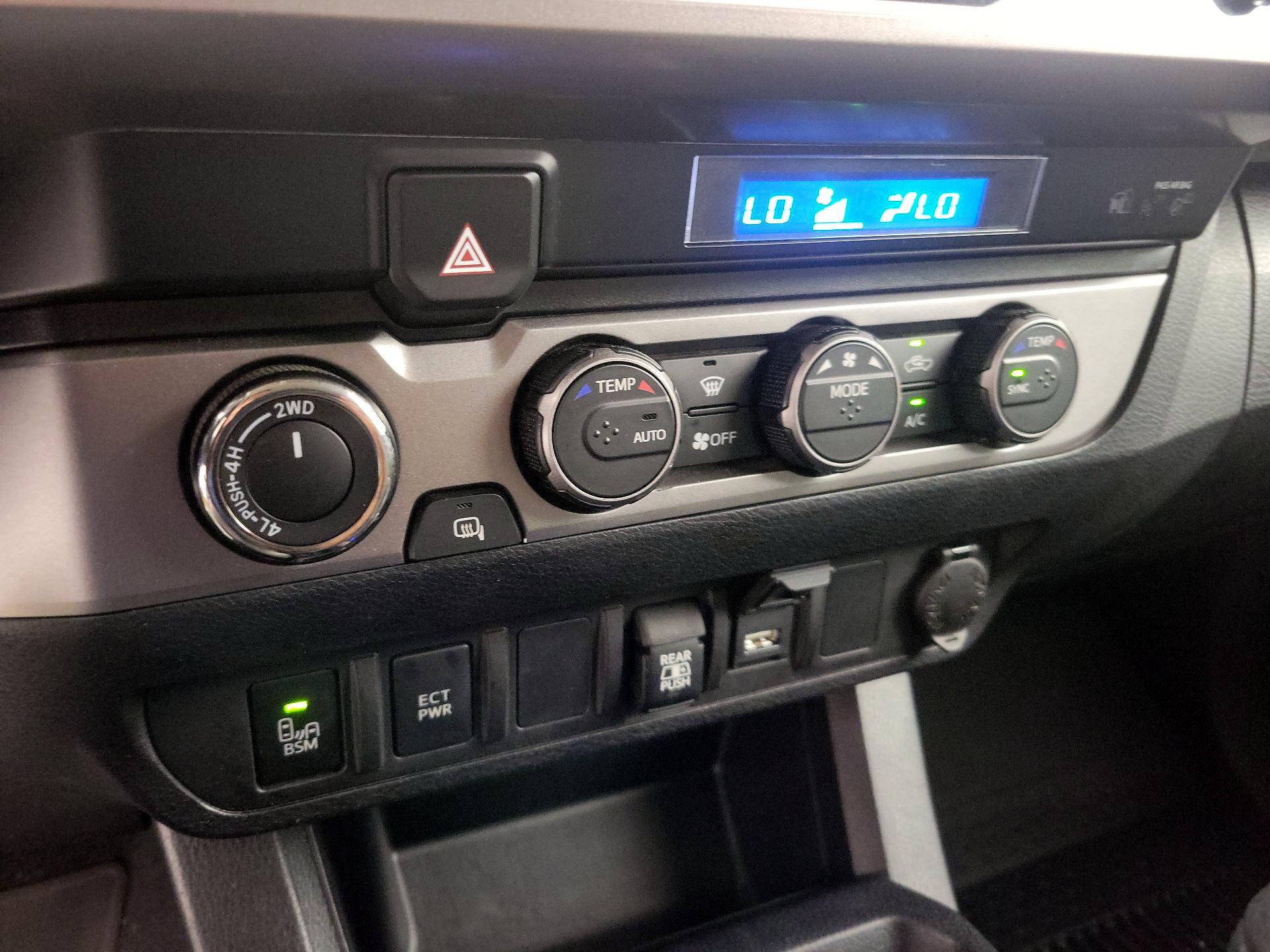 Thumbnail: 2021 Toyota Tacoma - 16