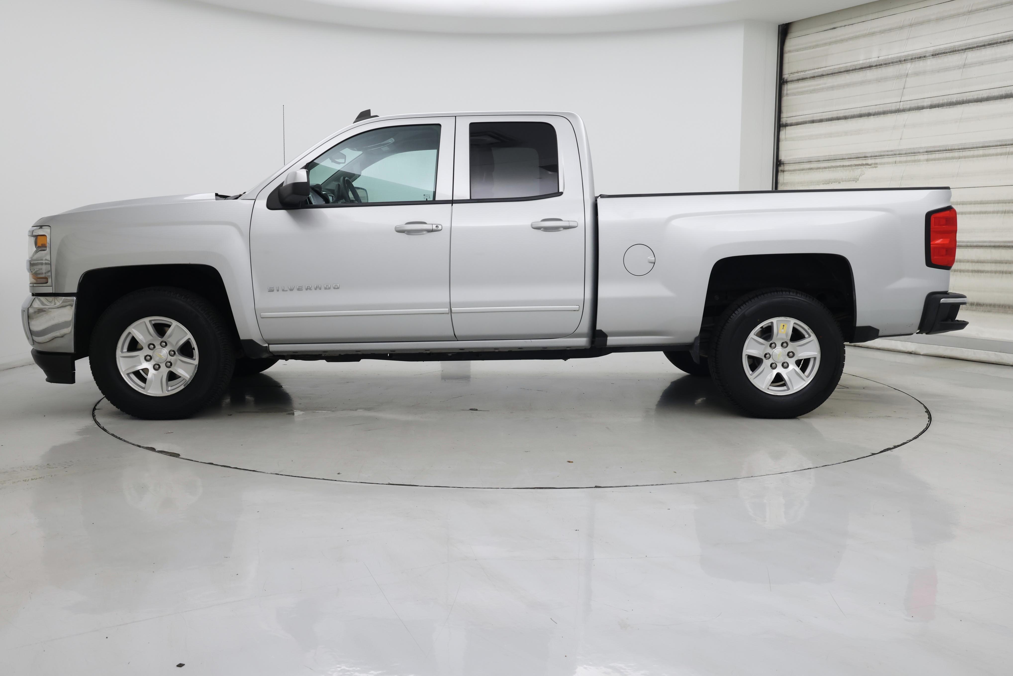 Thumbnail: 2016 Chevrolet Silverado 1500 - 3