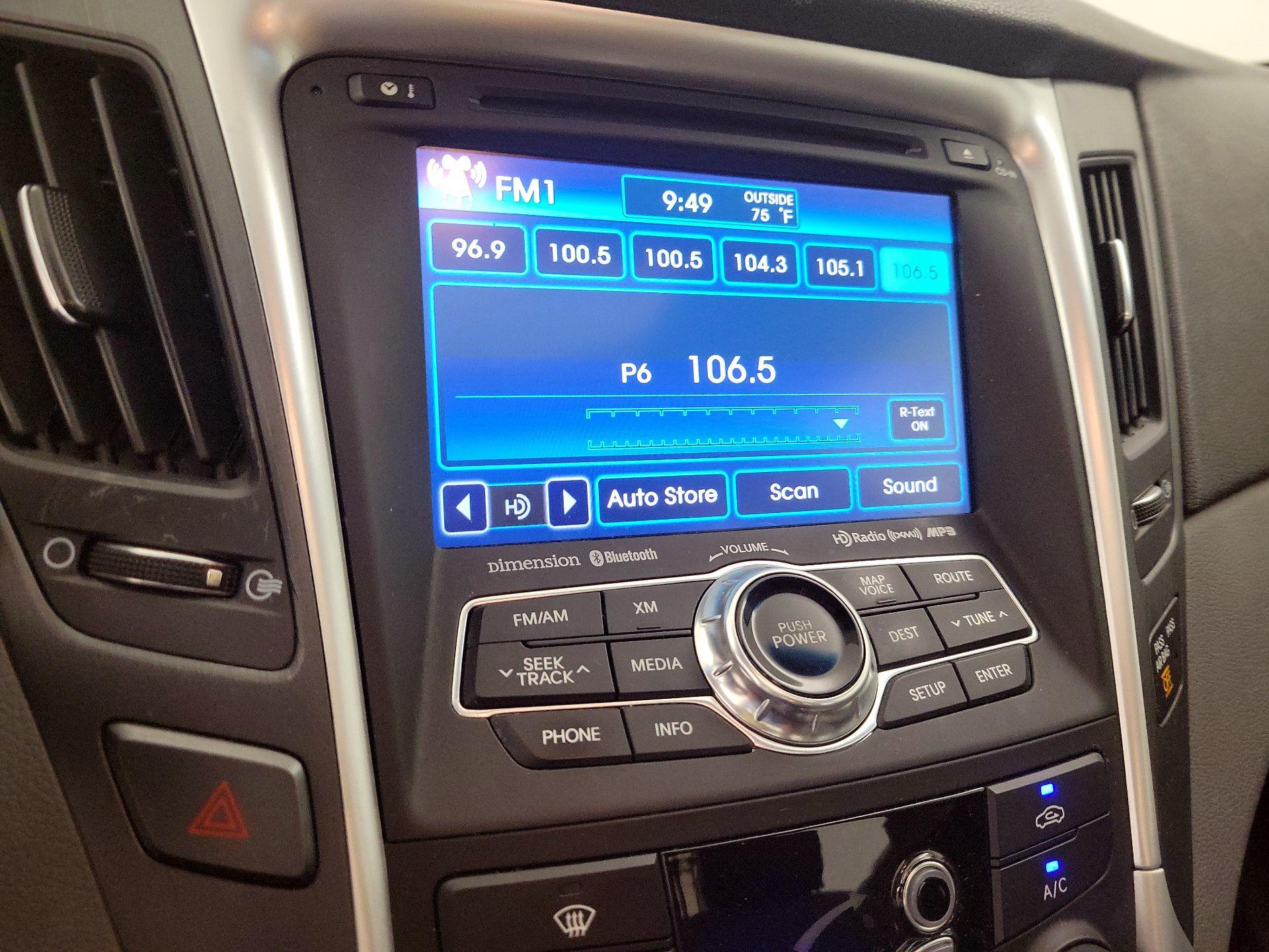 Thumbnail: 2013 Hyundai Sonata - 15