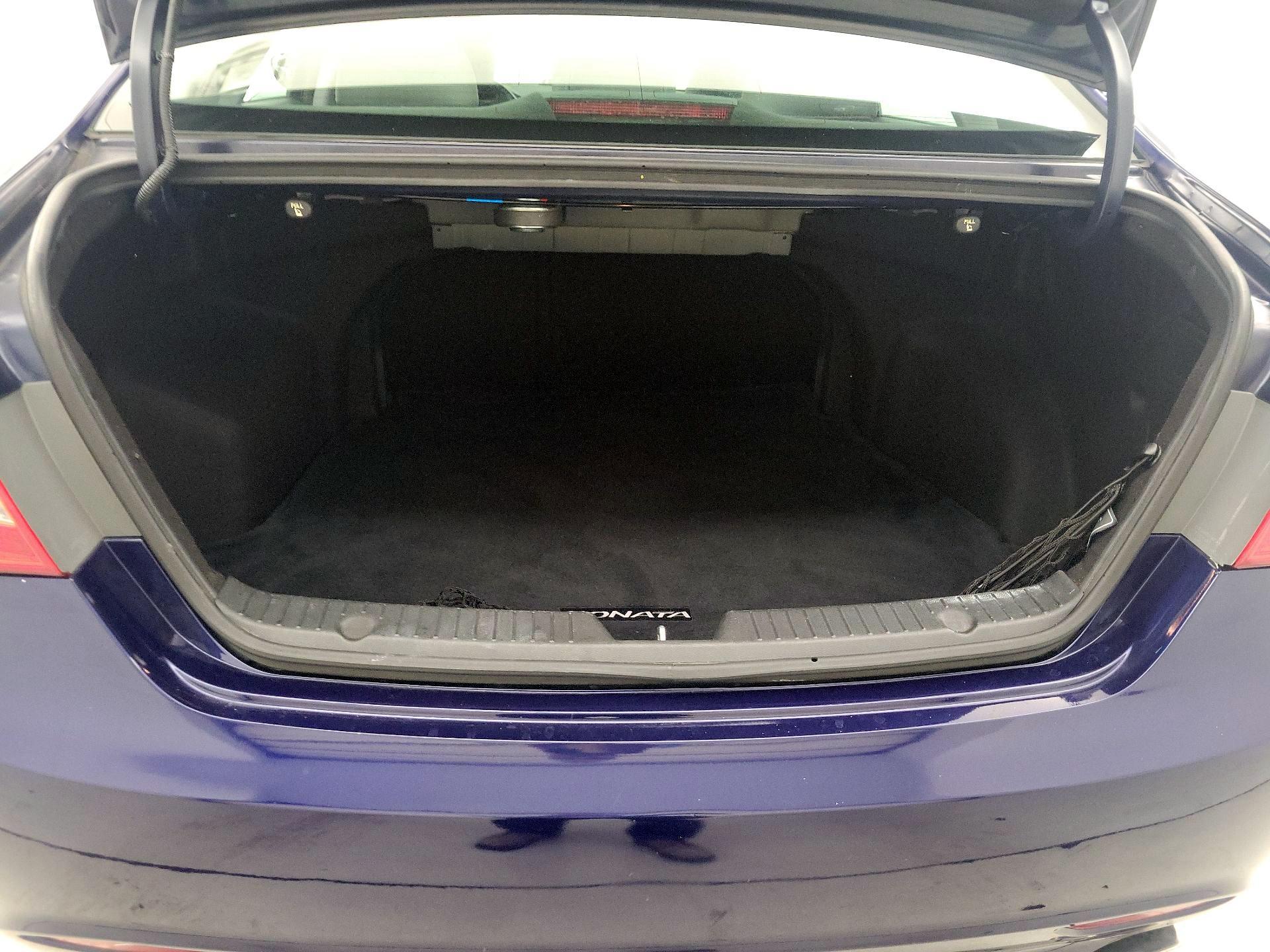 Thumbnail: 2013 Hyundai Sonata - 19