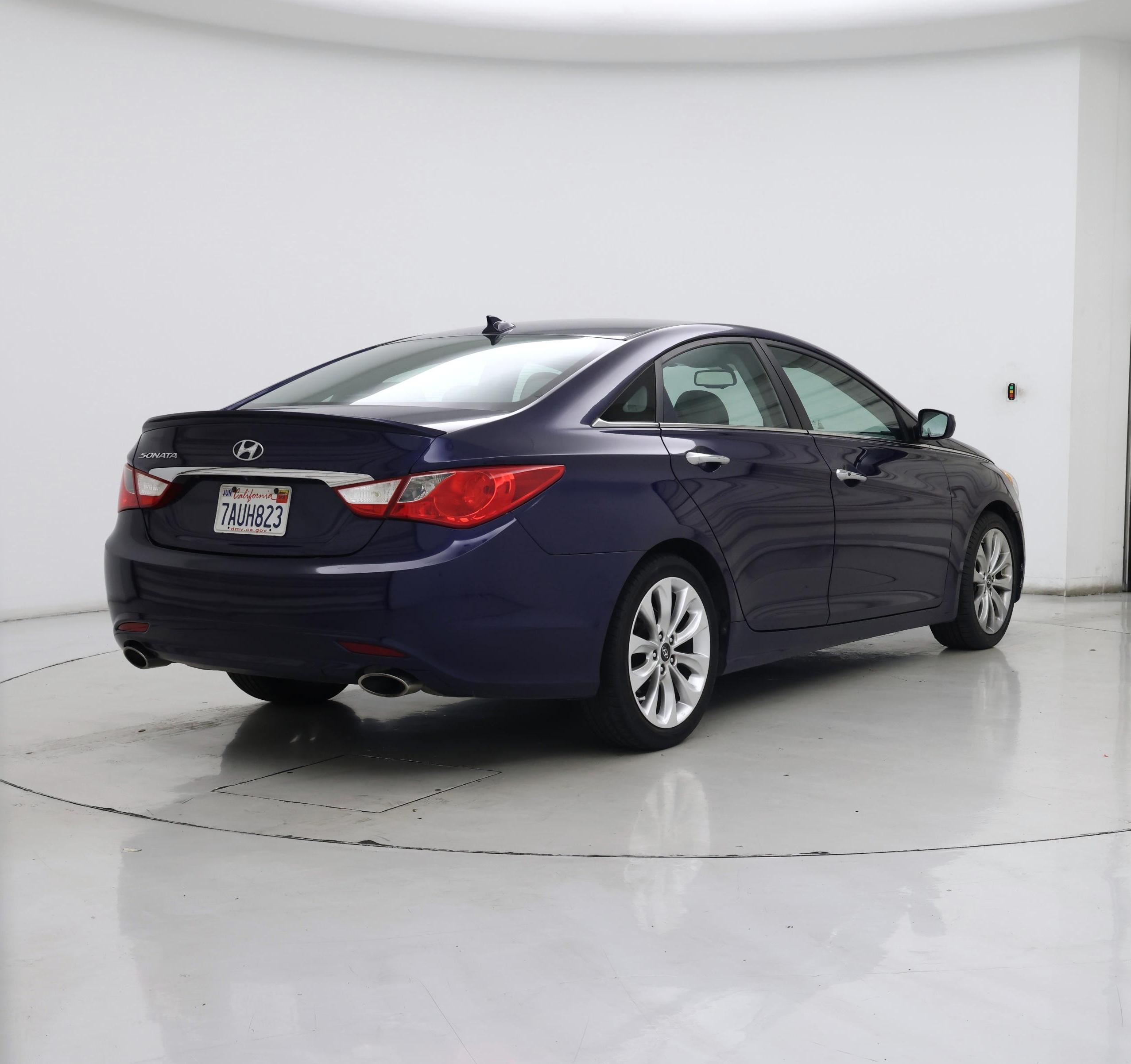 Thumbnail: 2013 Hyundai Sonata - 8