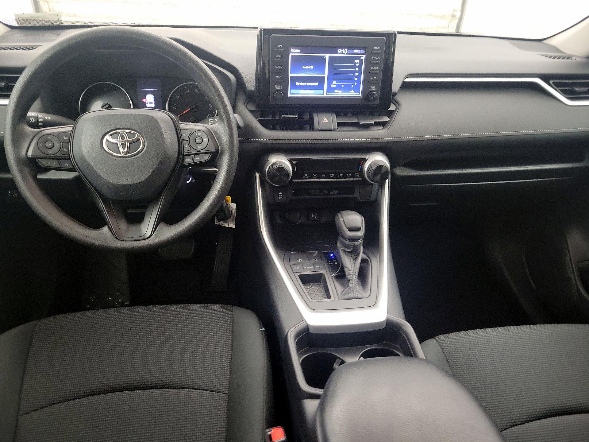 Thumbnail: 2019 Toyota RAV4 - 9