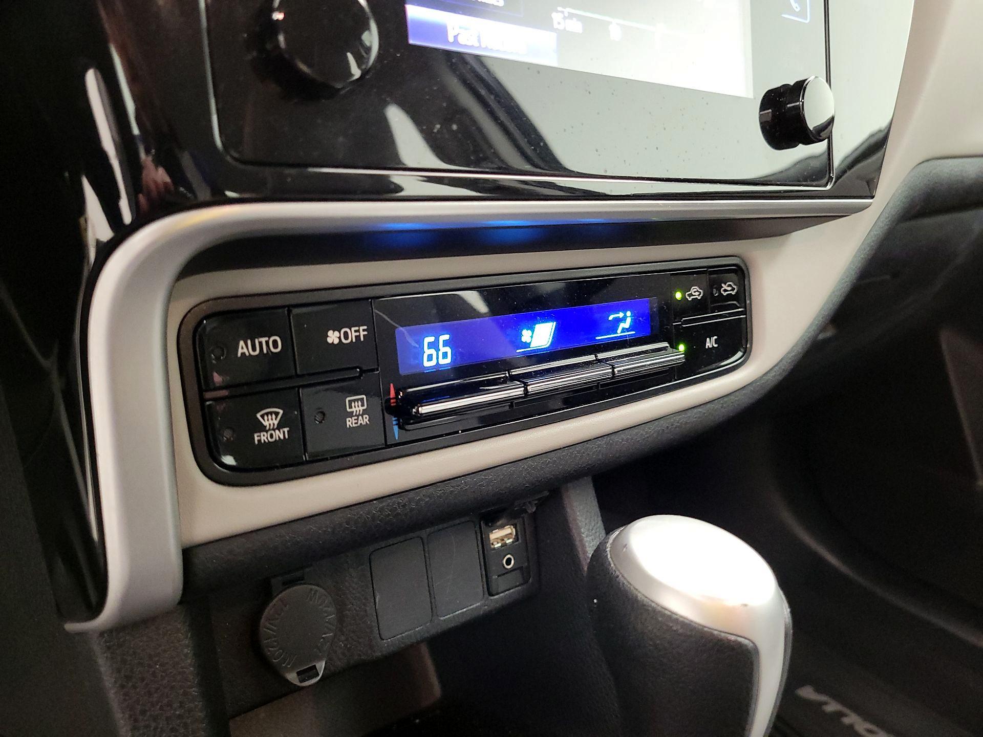 Thumbnail: 2019 Toyota Corolla - 15