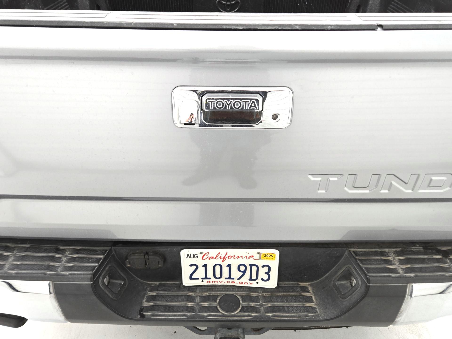 Thumbnail: 2014 Toyota Tundra - 6