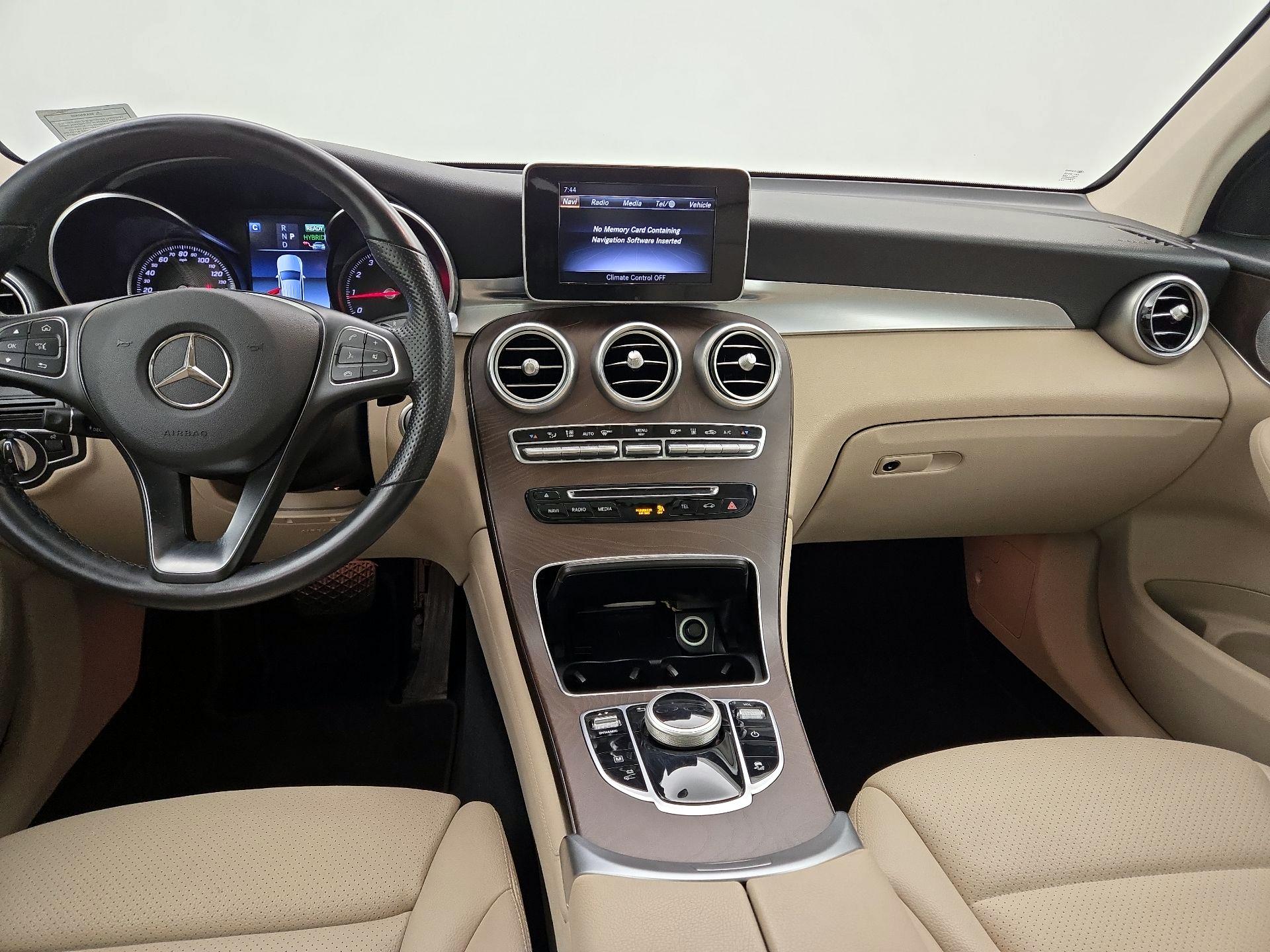 Thumbnail: 2019 Mercedes-Benz GLC - 9