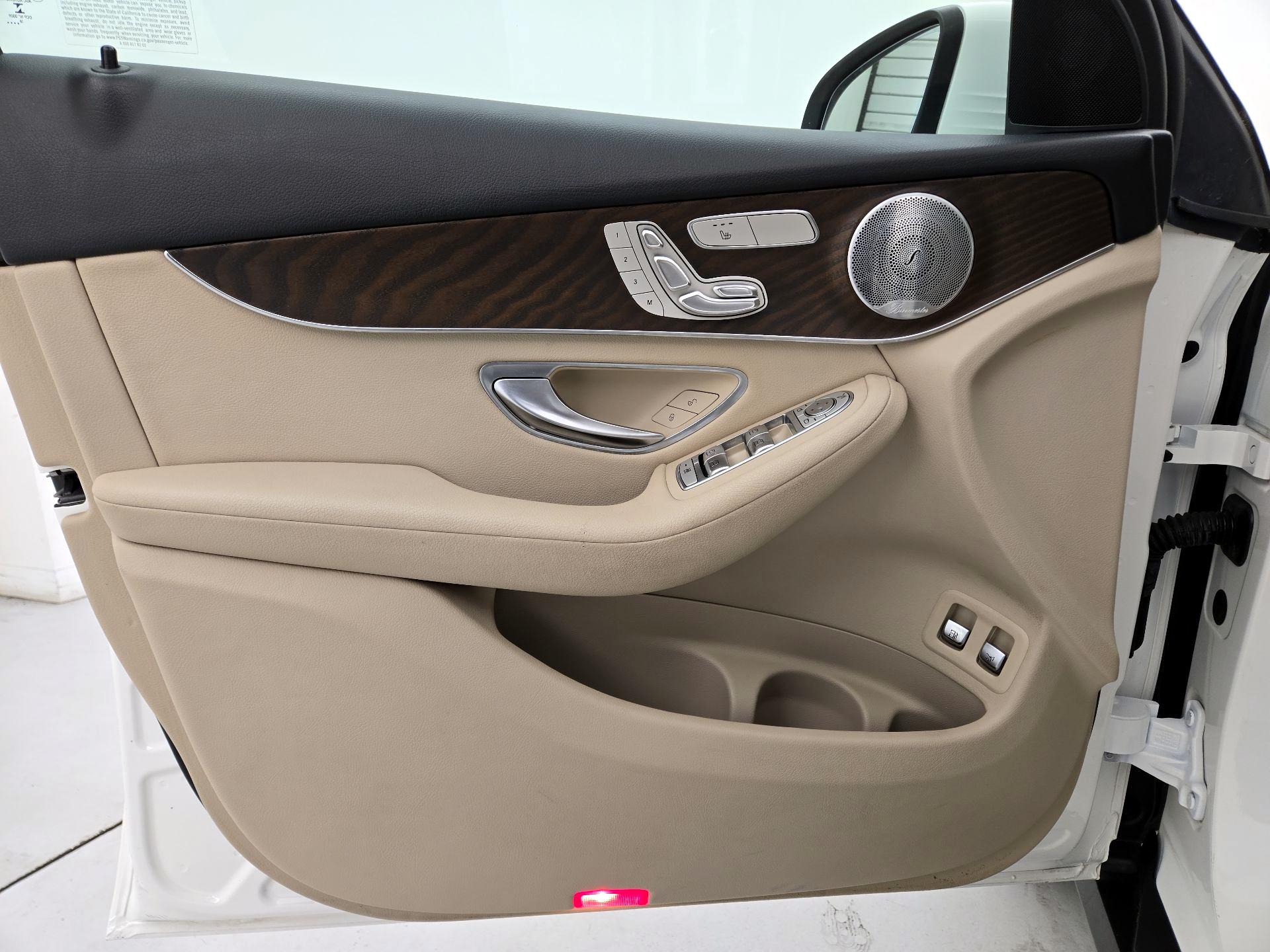 Thumbnail: 2019 Mercedes-Benz GLC - 12