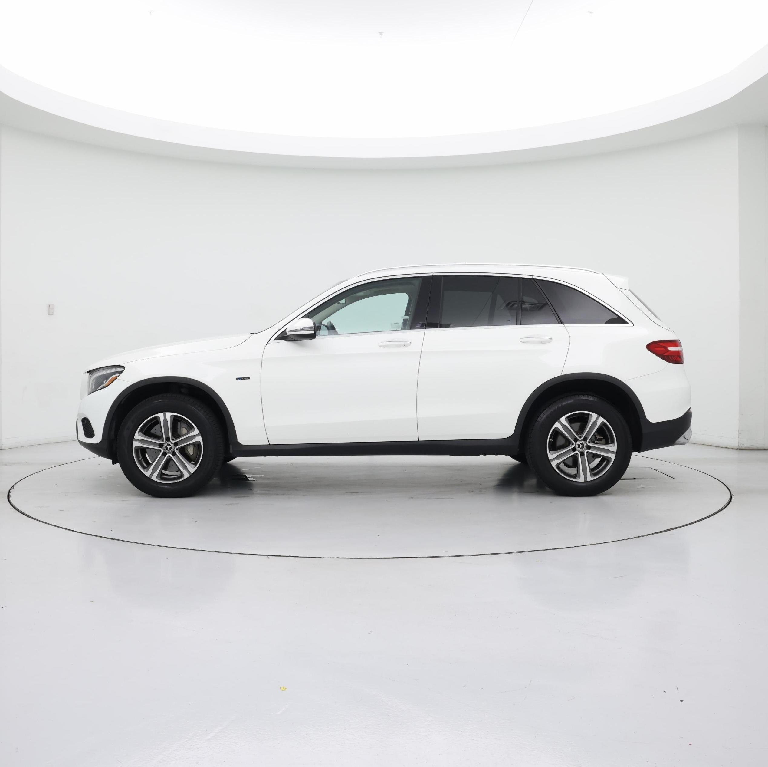 Thumbnail: 2019 Mercedes-Benz GLC - 3