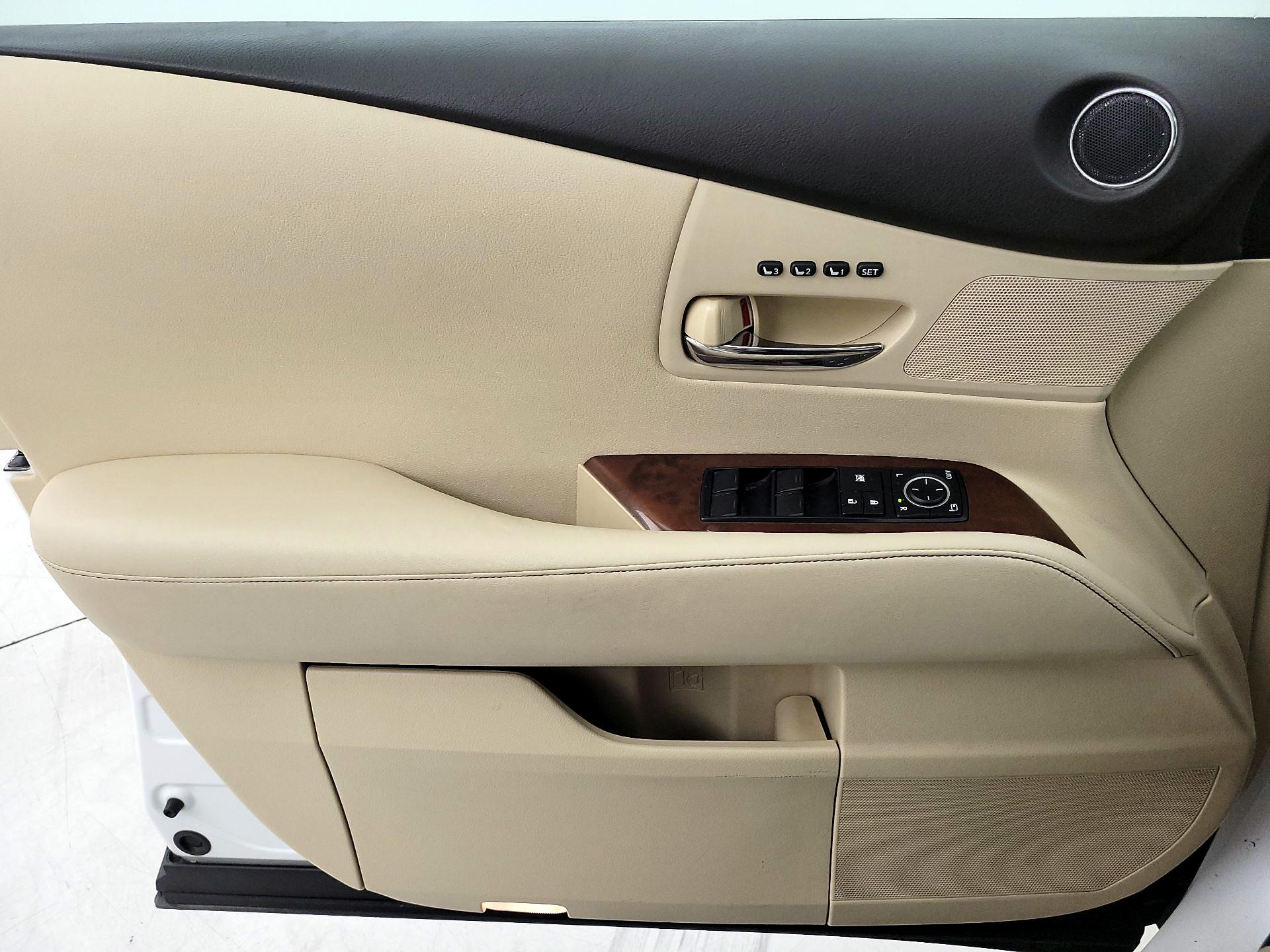 Thumbnail: 2013 Lexus RX - 12
