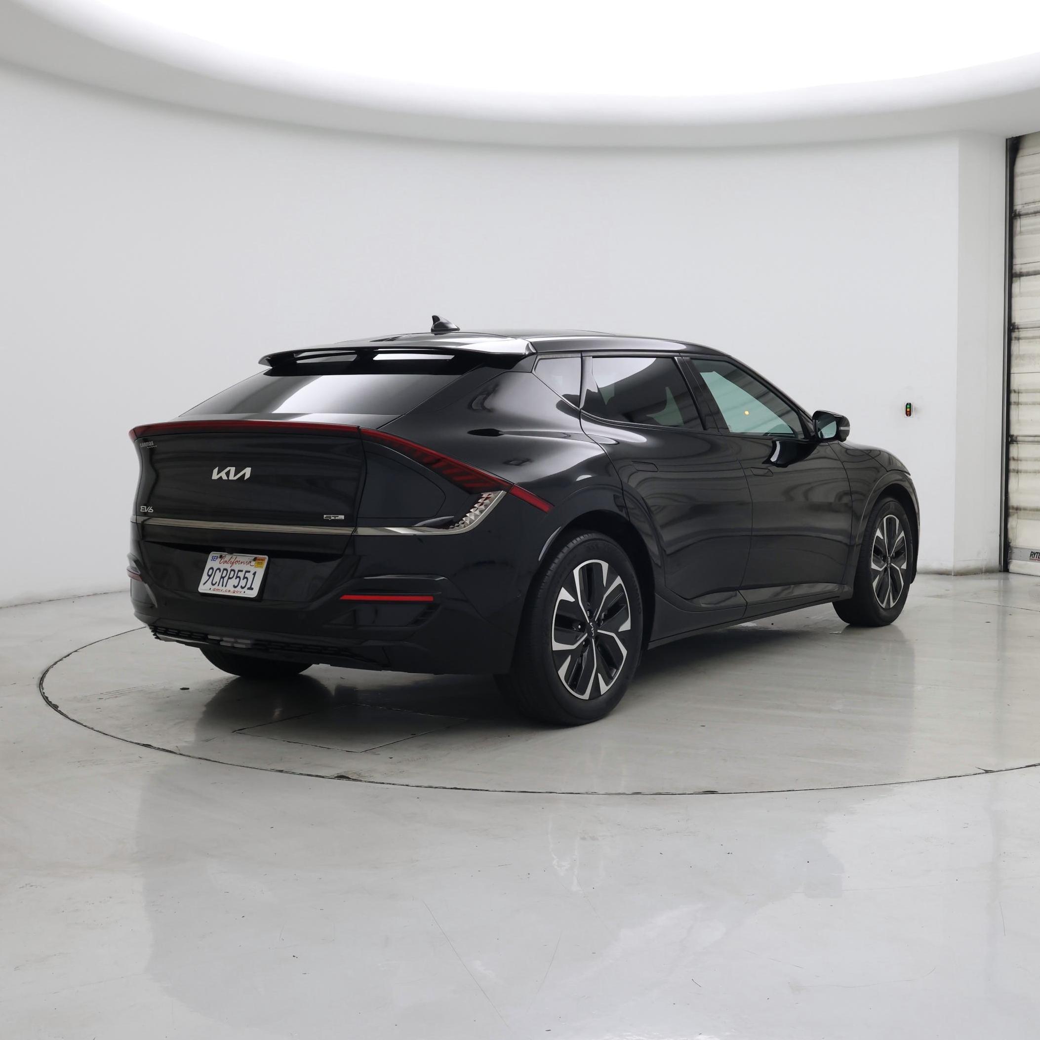 Thumbnail: 2022 Kia EV6 - 8