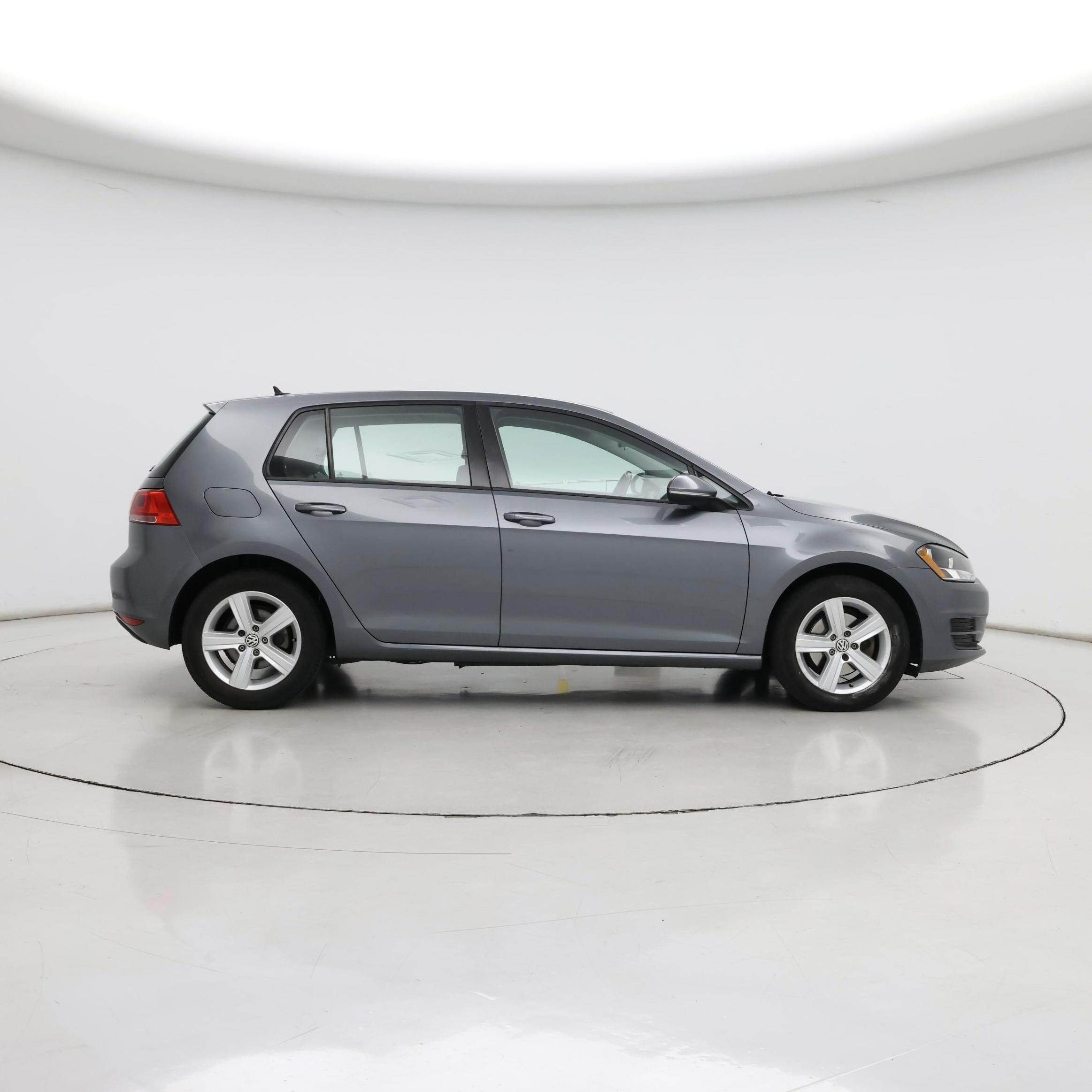 Thumbnail: 2017 Volkswagen Golf - 7